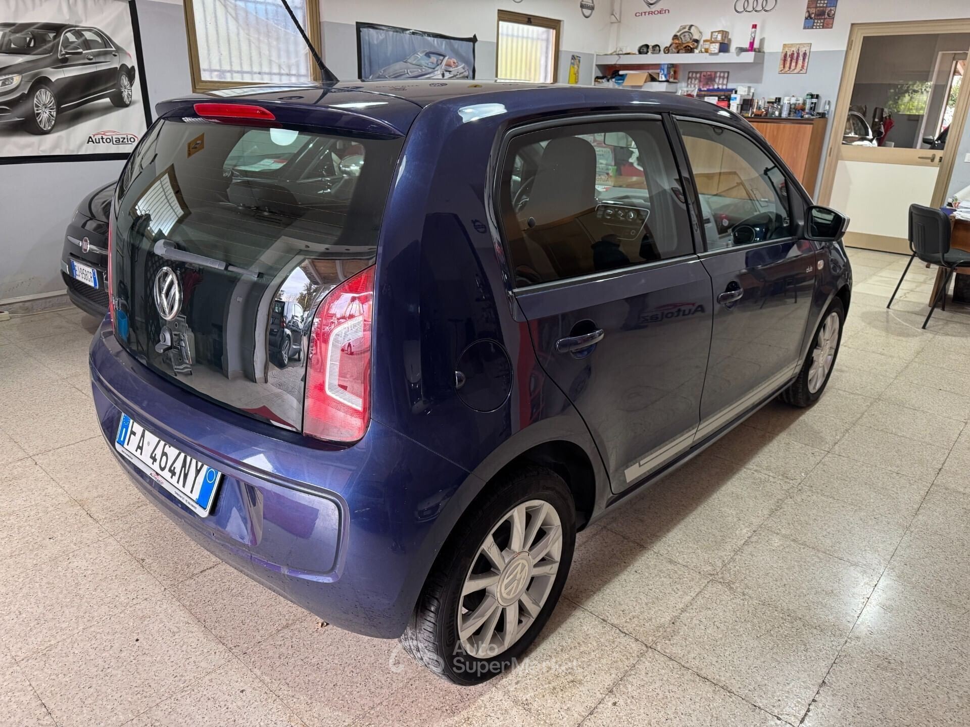 Volkswagen up!