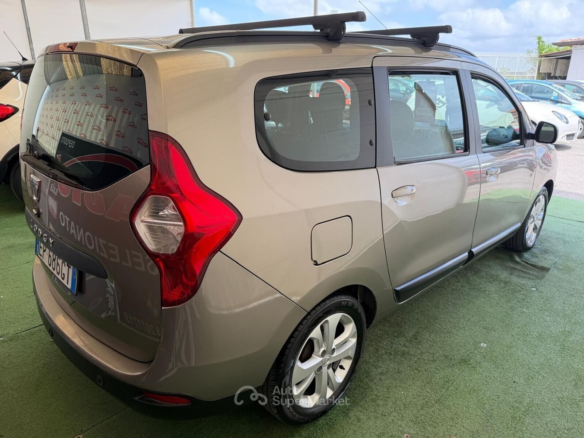Dacia Lodgy