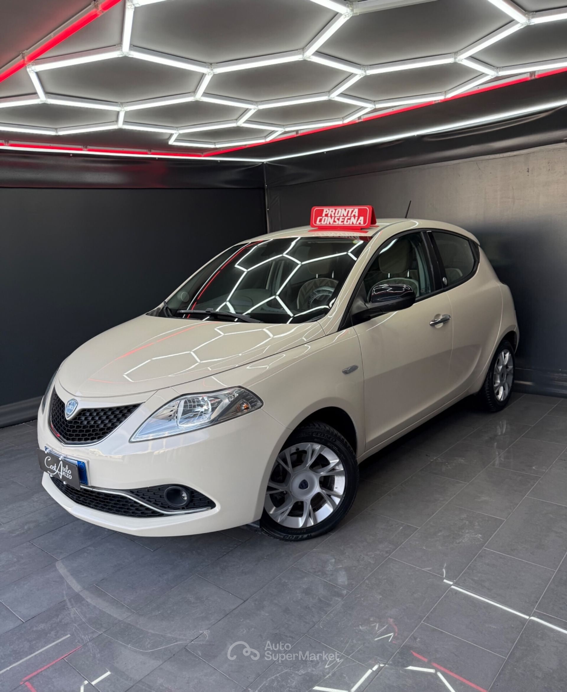 Lancia Ypsilon