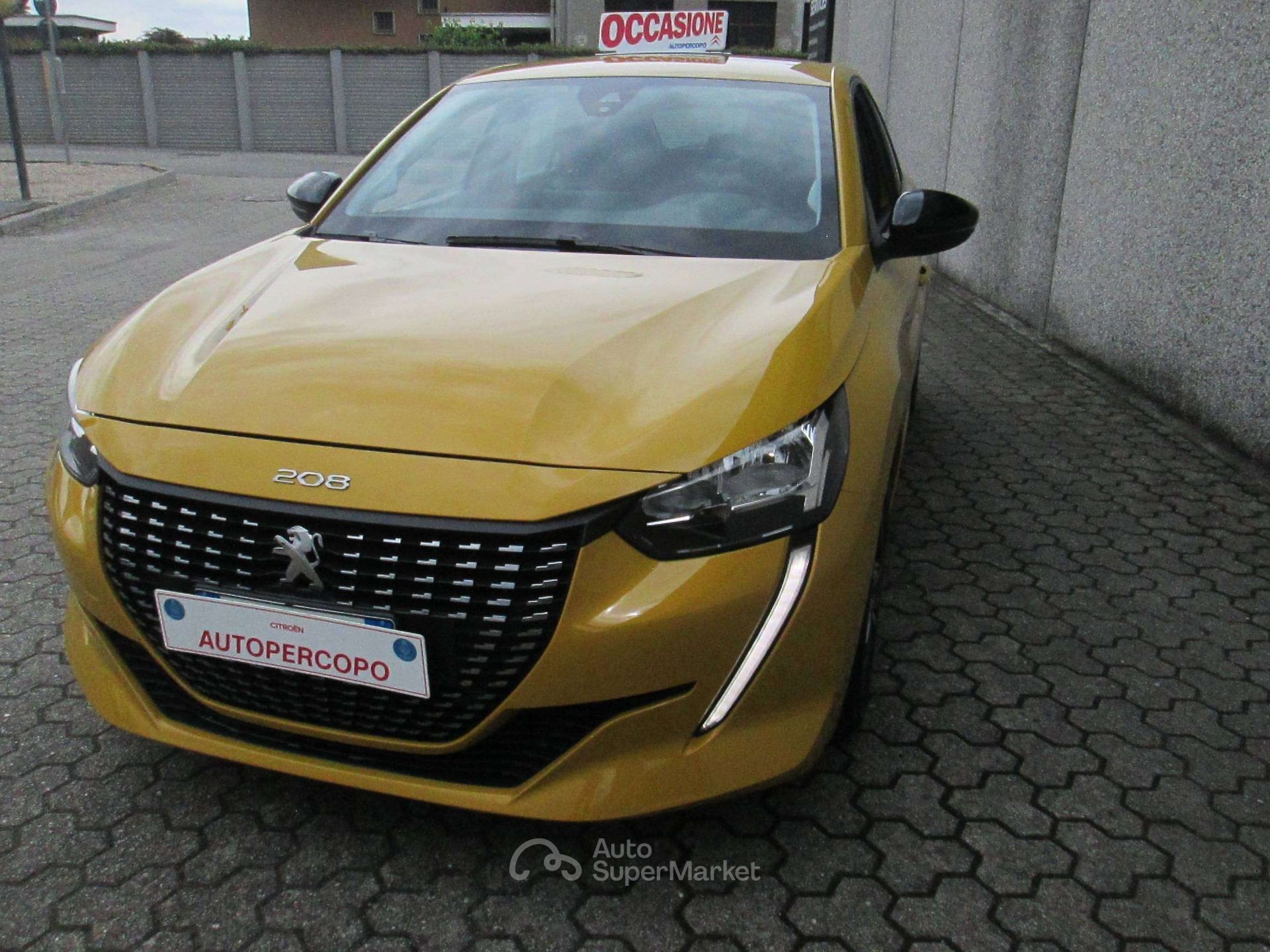 Peugeot 208