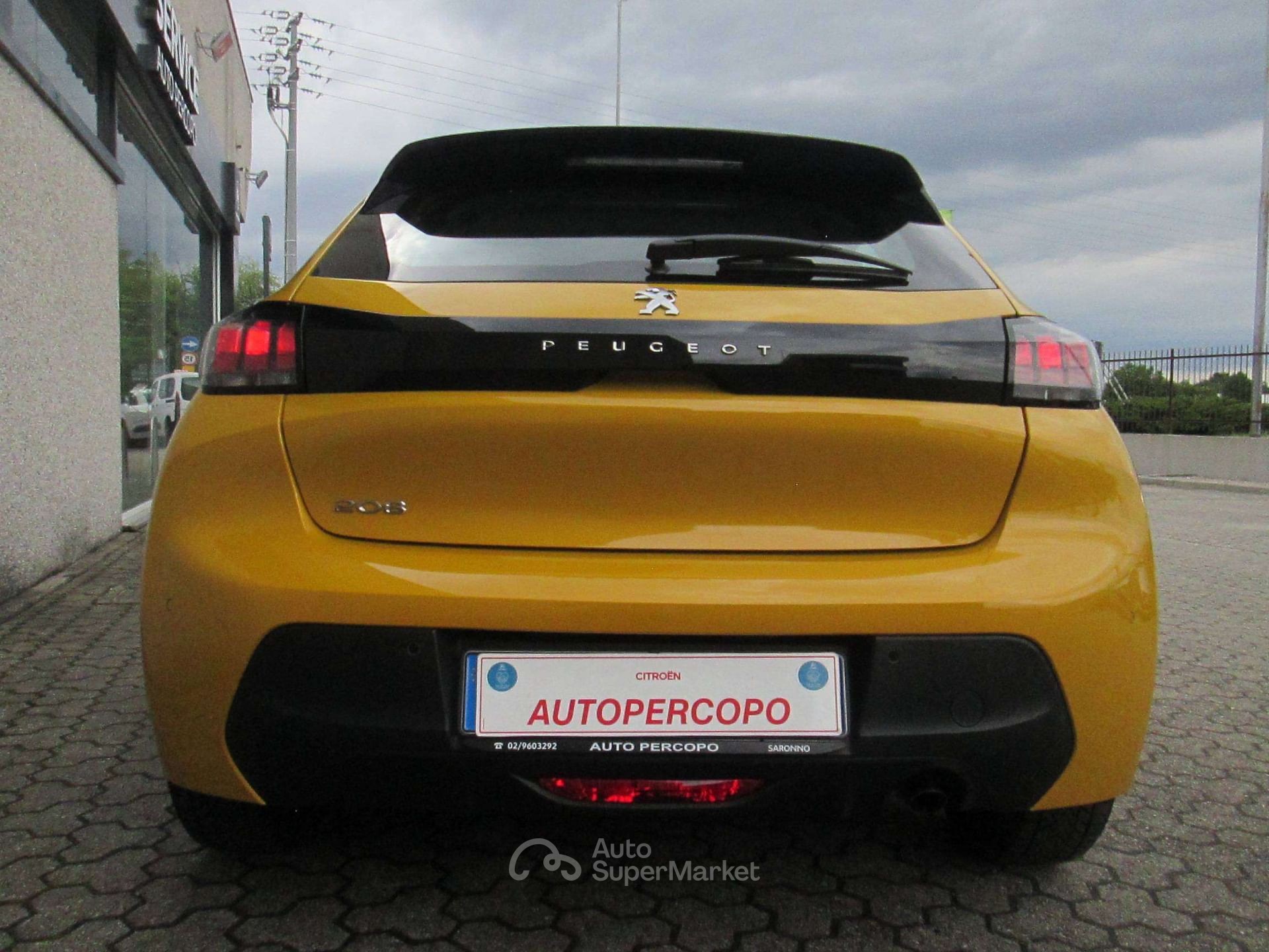 Peugeot 208