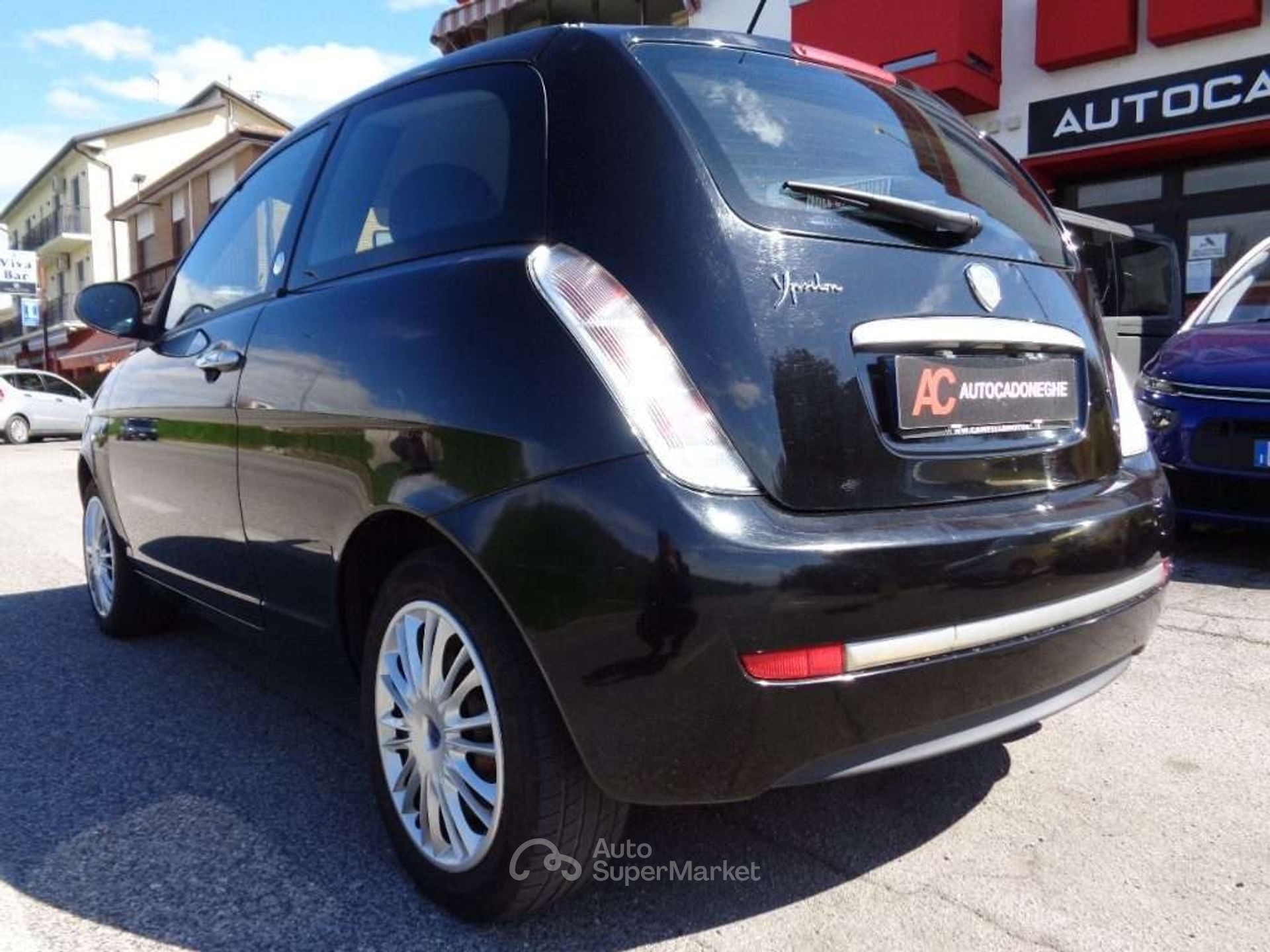 Lancia Ypsilon