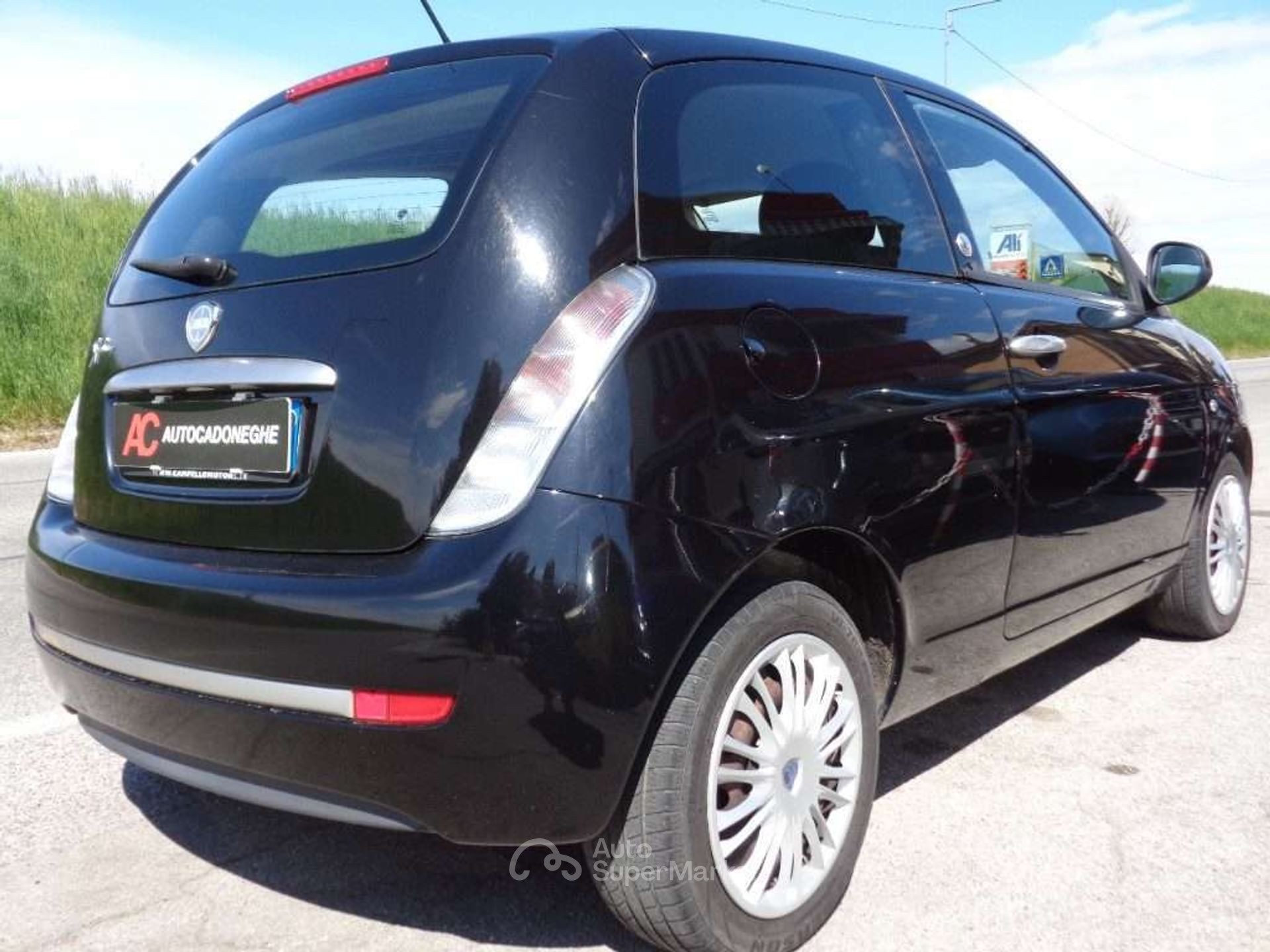 Lancia Ypsilon