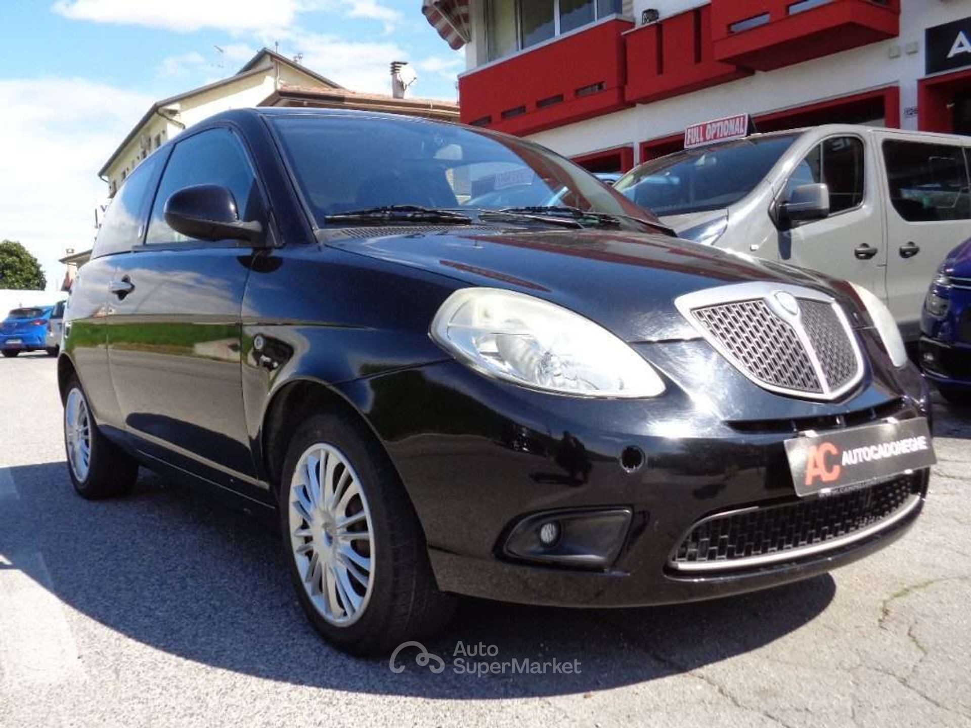 Lancia Ypsilon