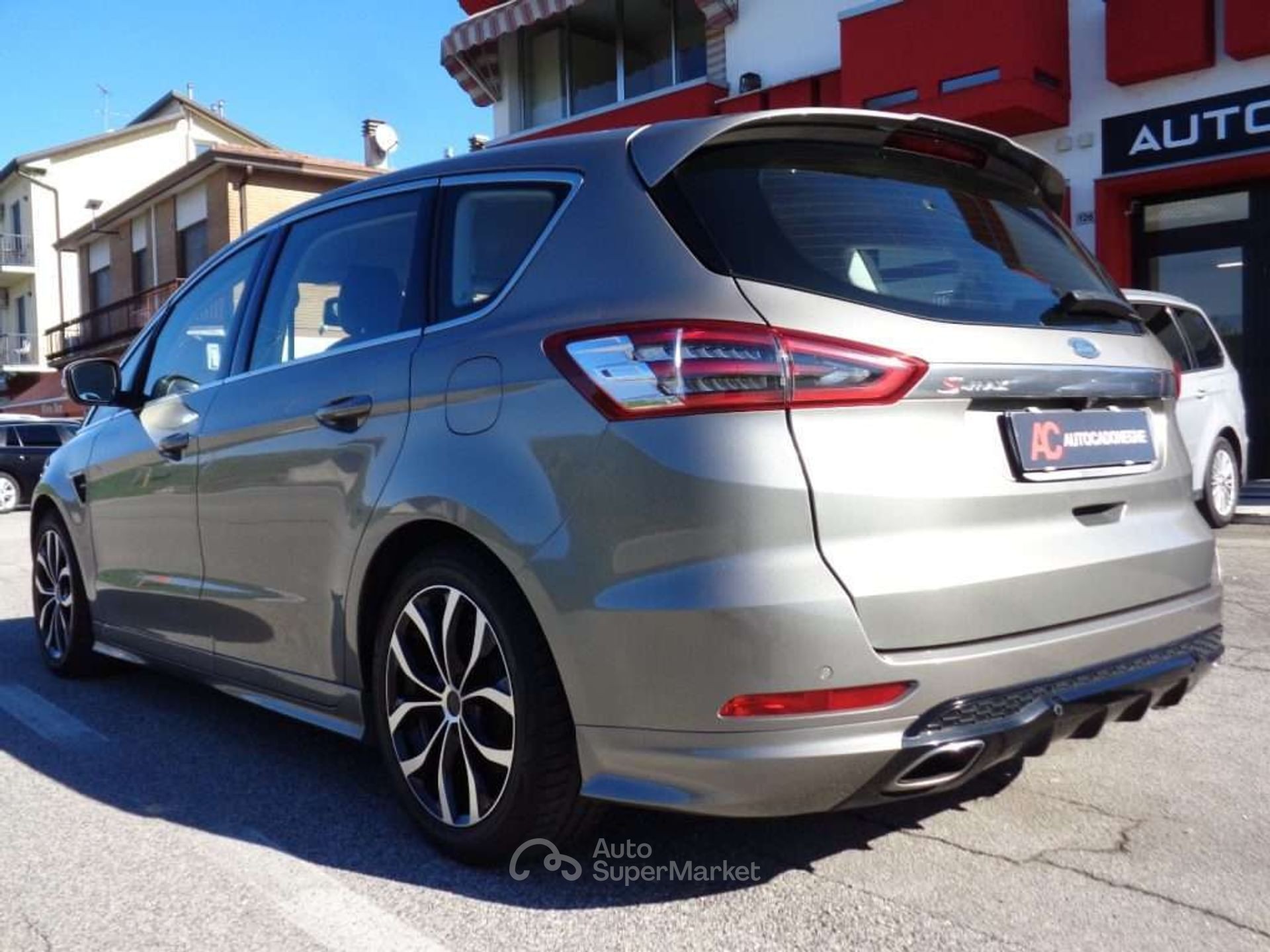 Ford S-Max