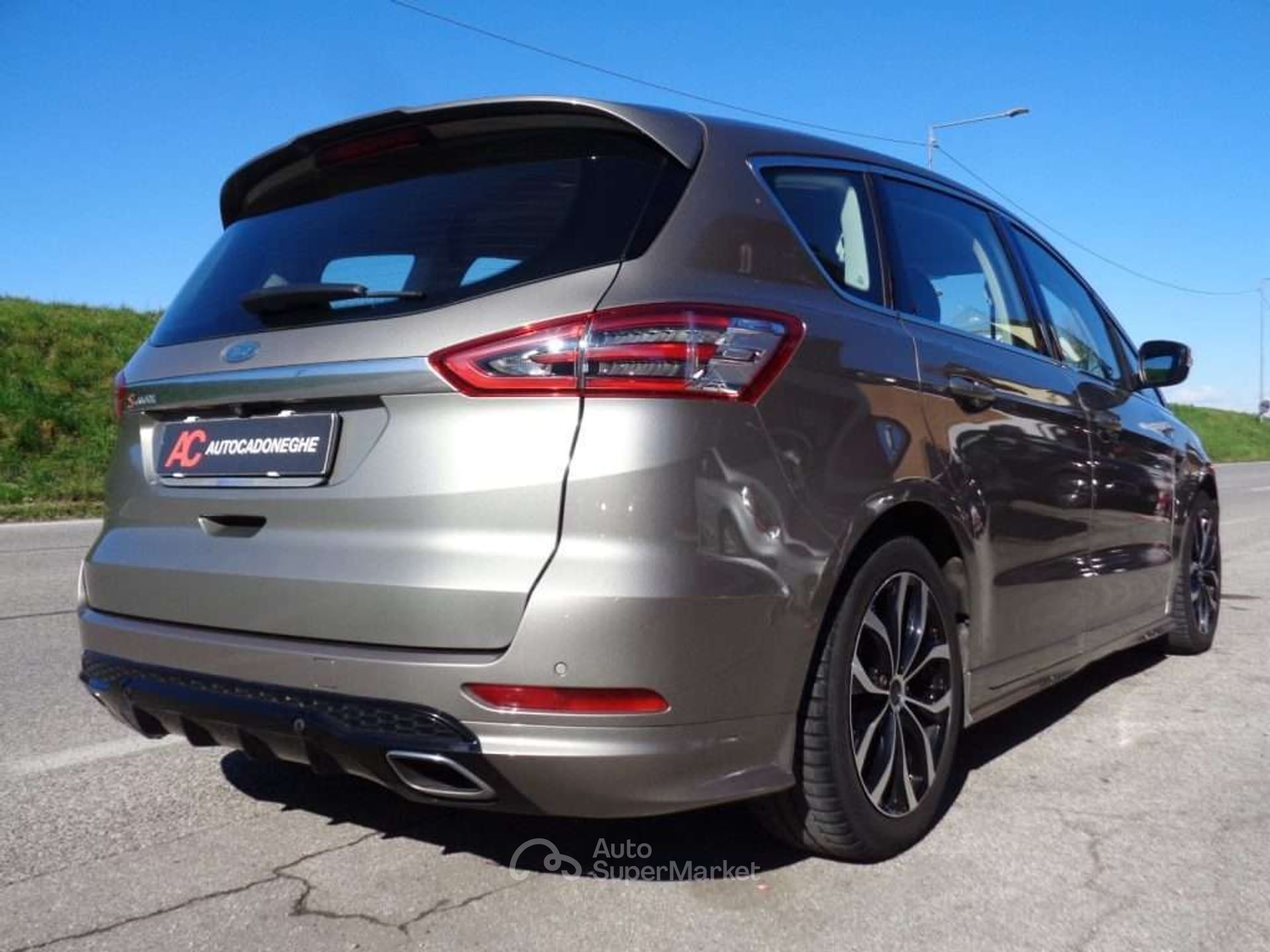 Ford S-Max