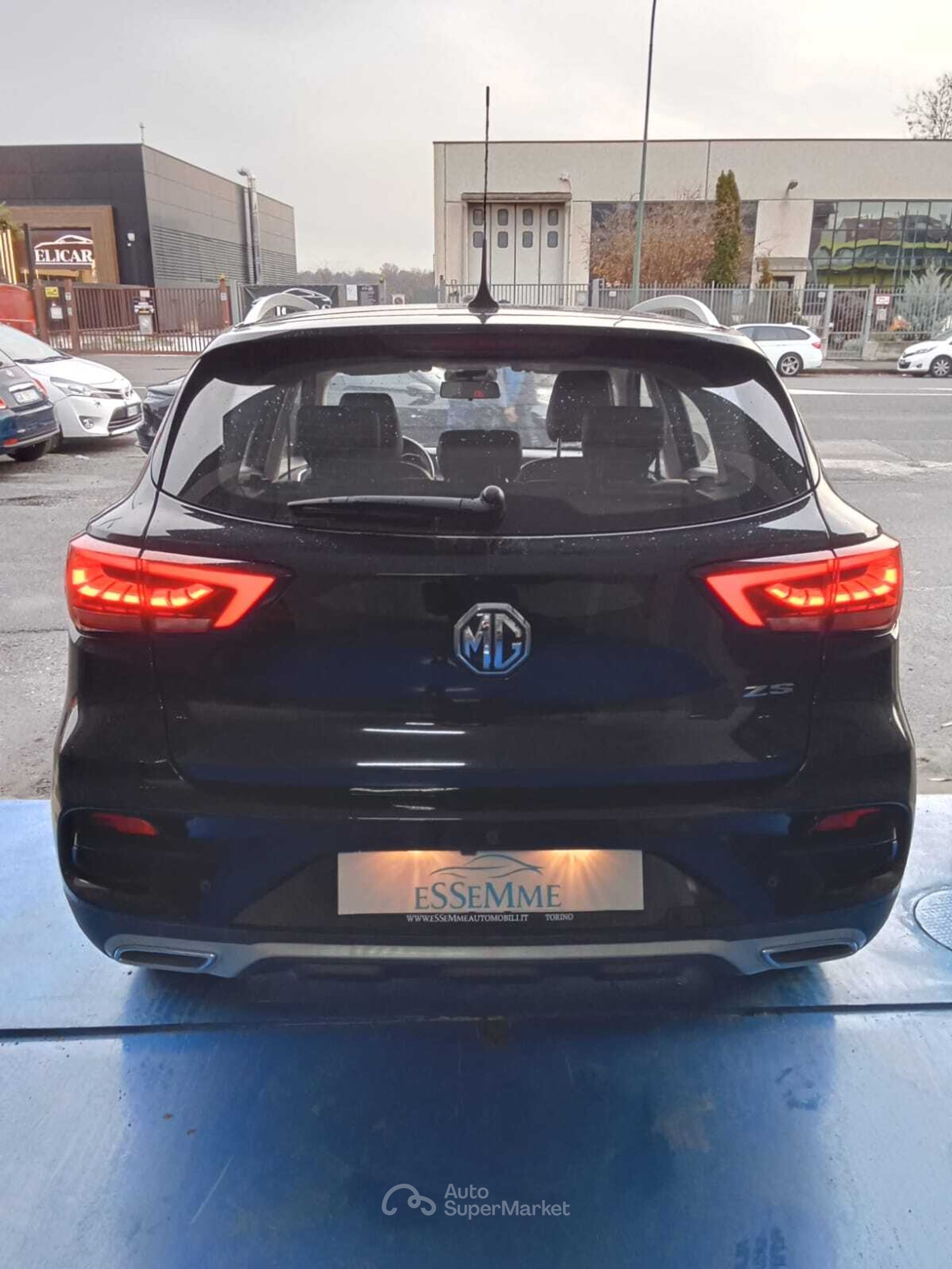MG ZS
