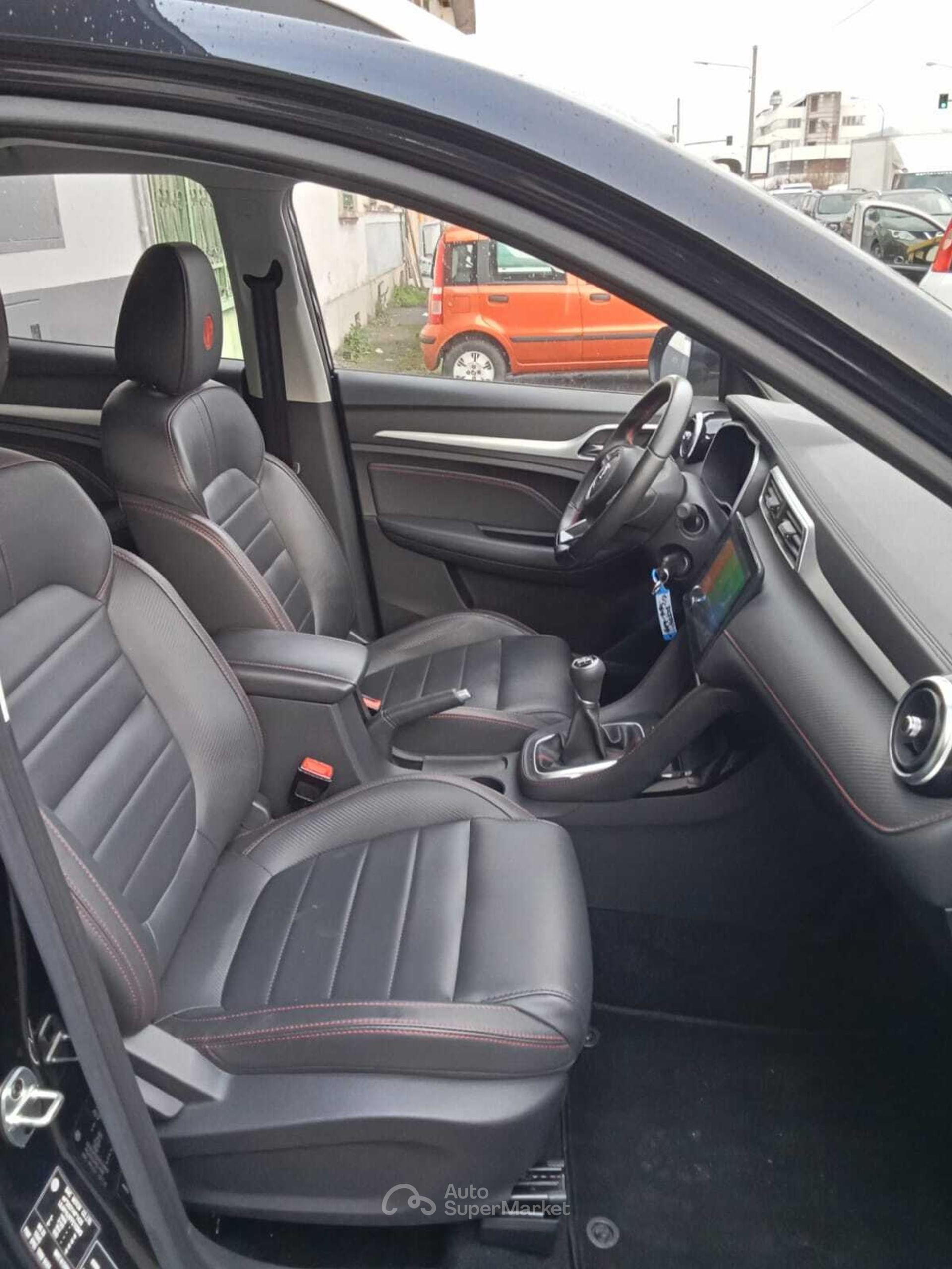 MG ZS
