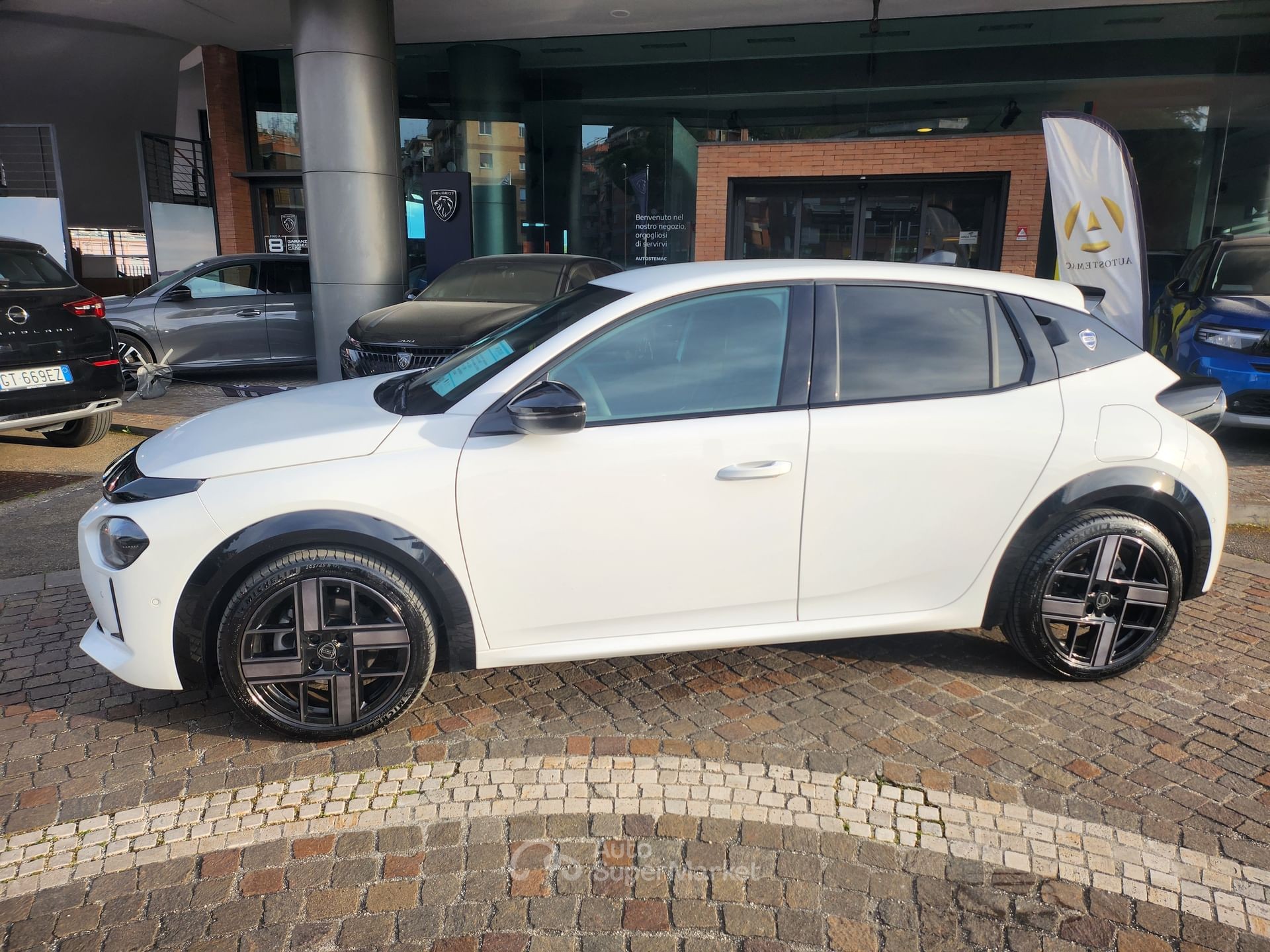 Lancia Ypsilon
