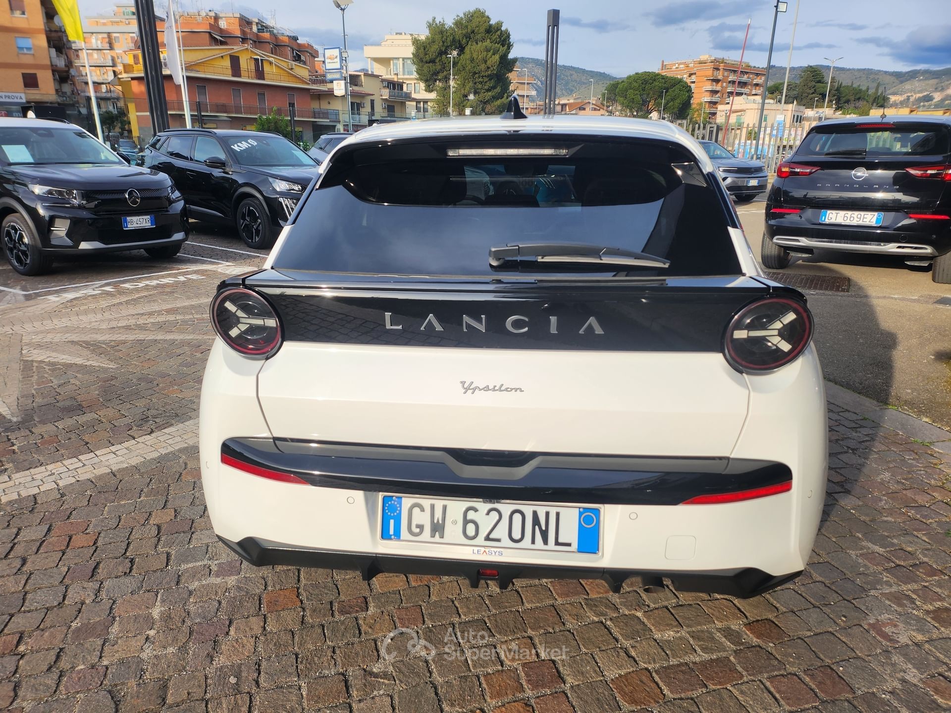 Lancia Ypsilon