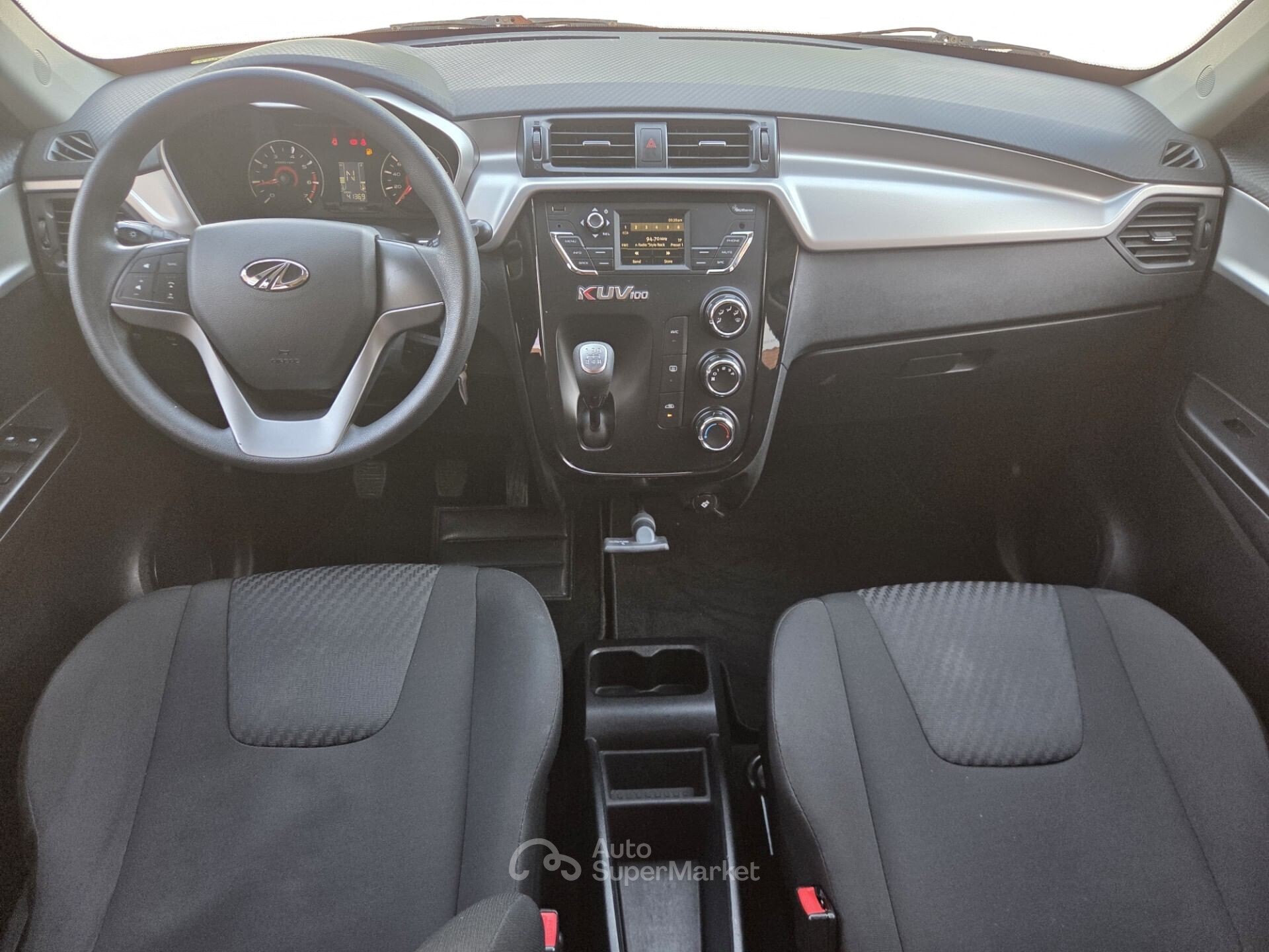 Mahindra KUV100