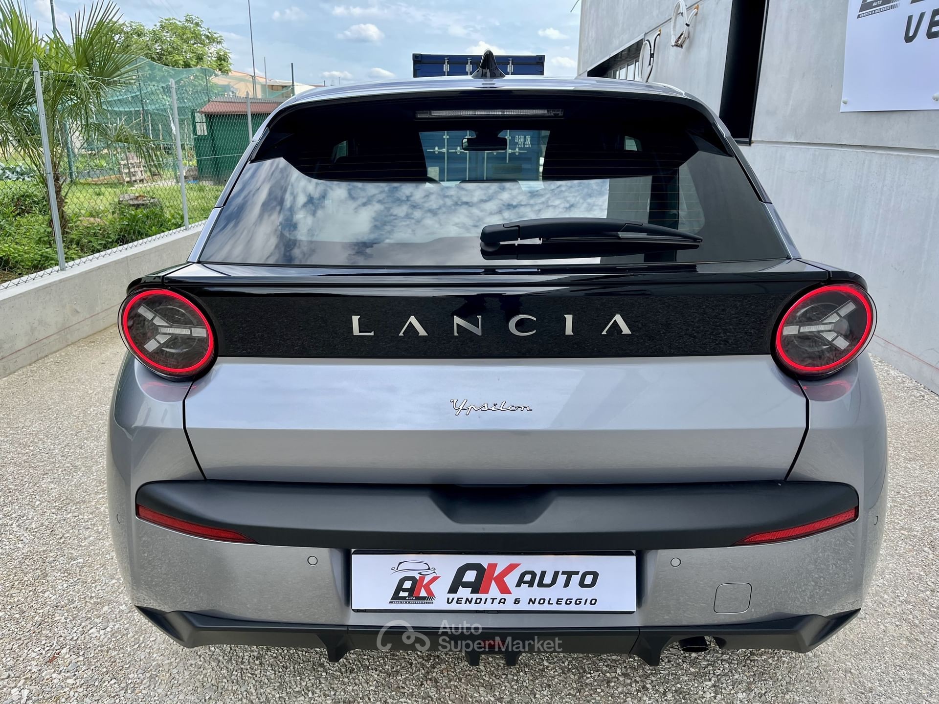 Lancia Ypsilon