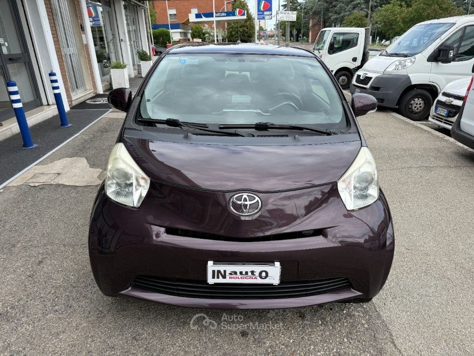 Toyota iQ