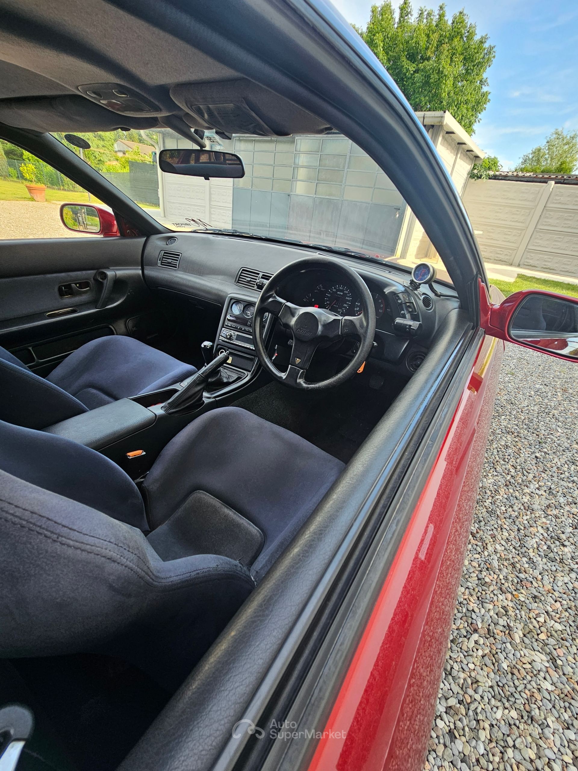 Nissan GT-R