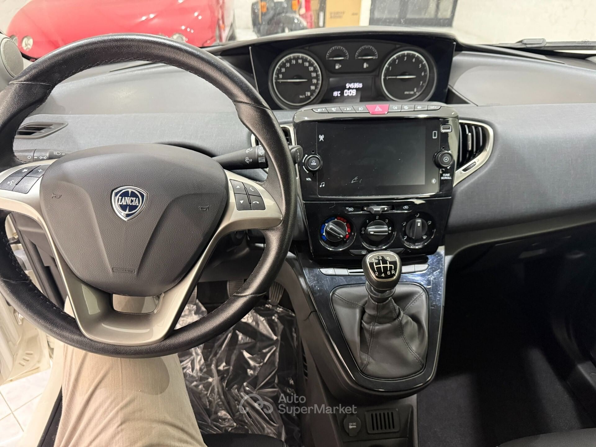 Lancia Ypsilon