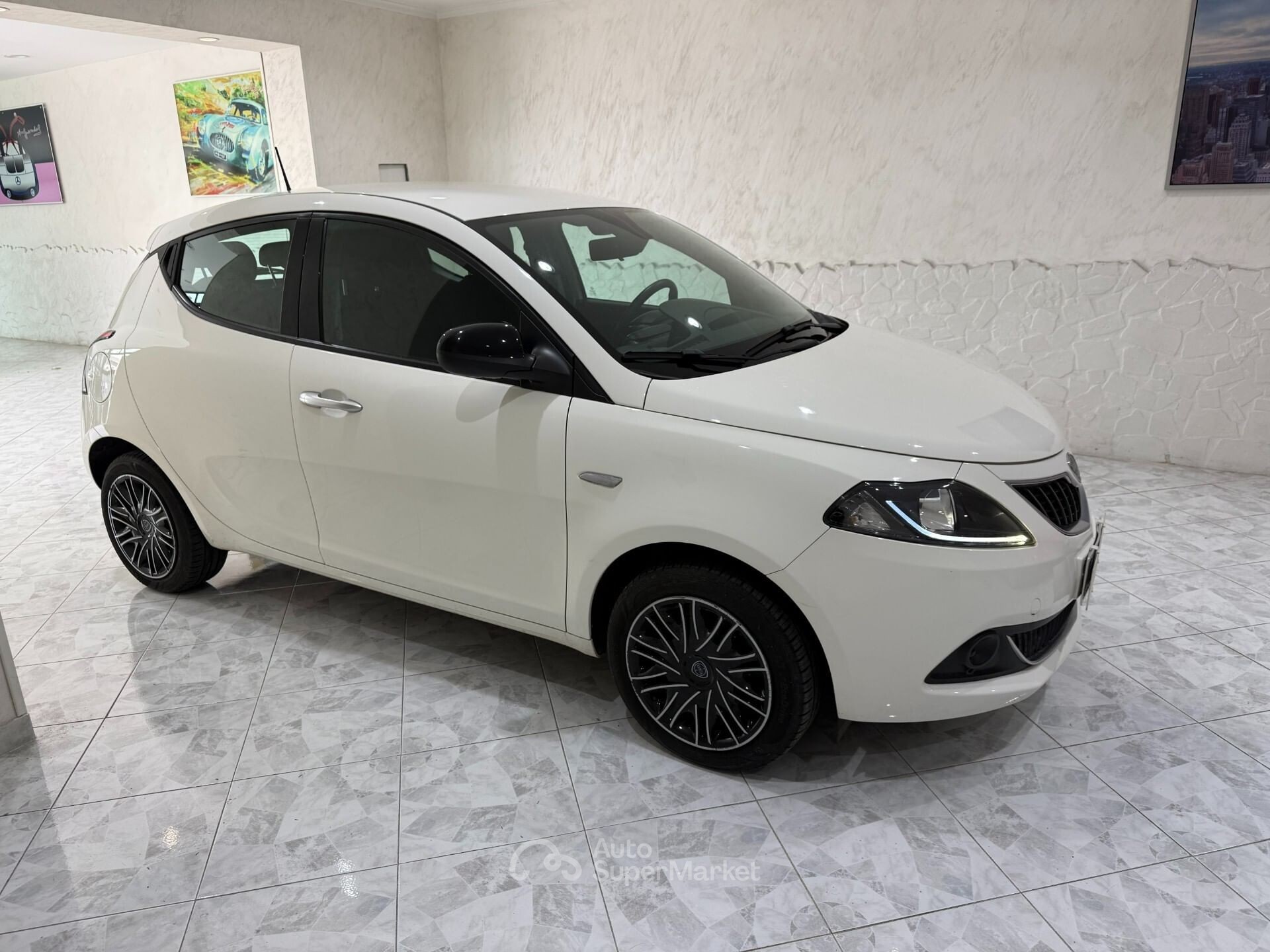 Lancia Ypsilon