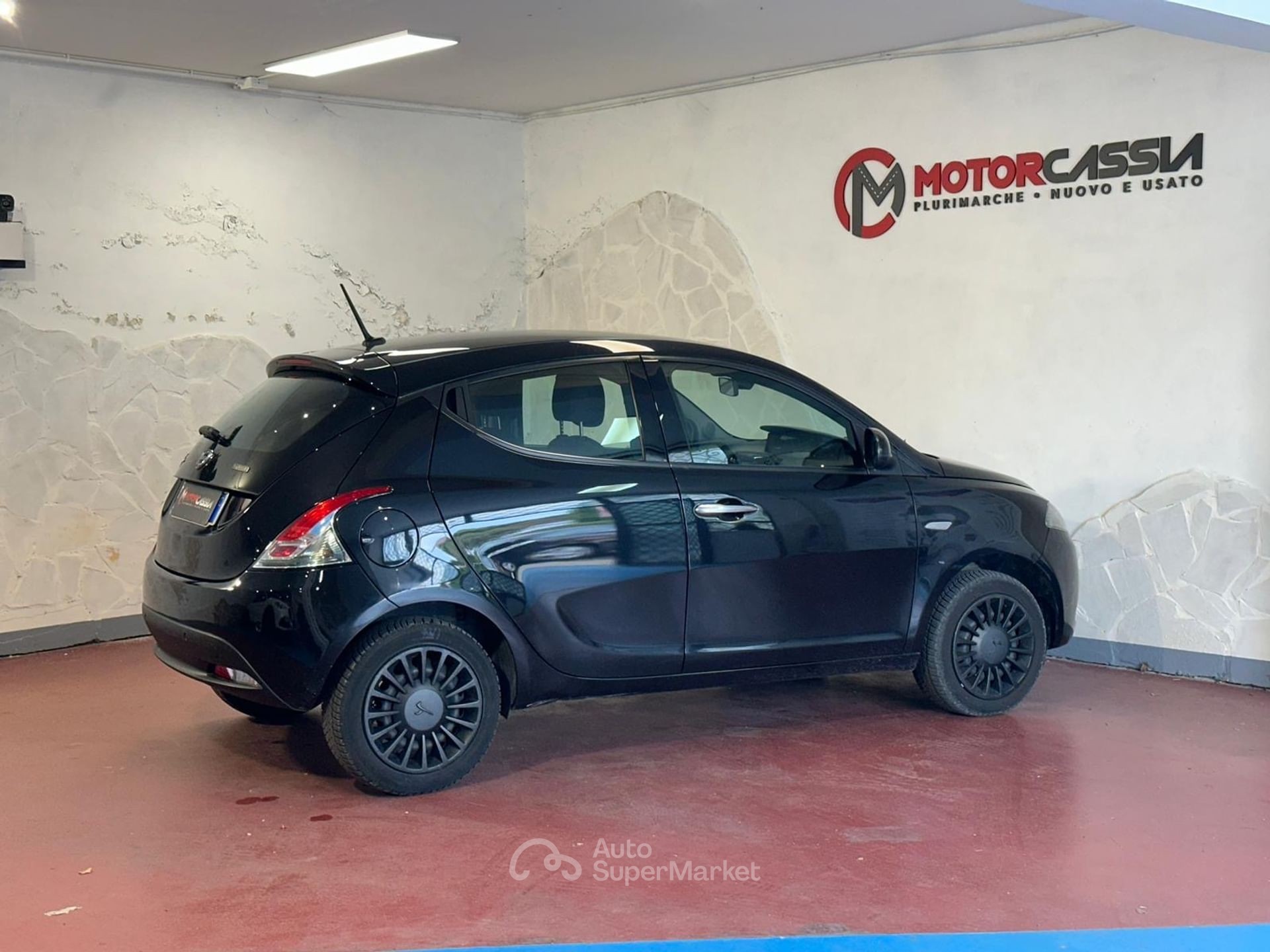 Lancia Ypsilon