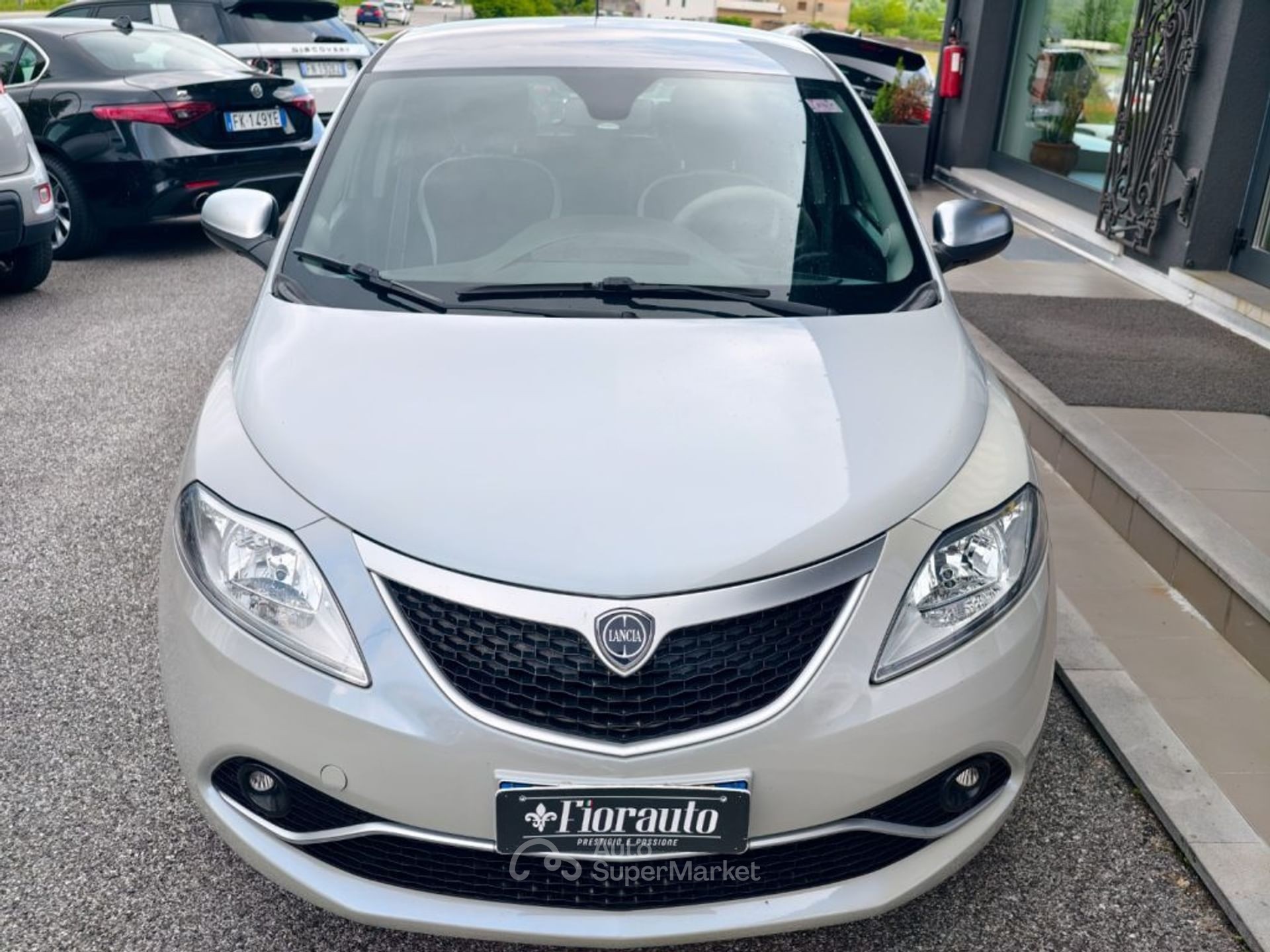 Lancia Ypsilon