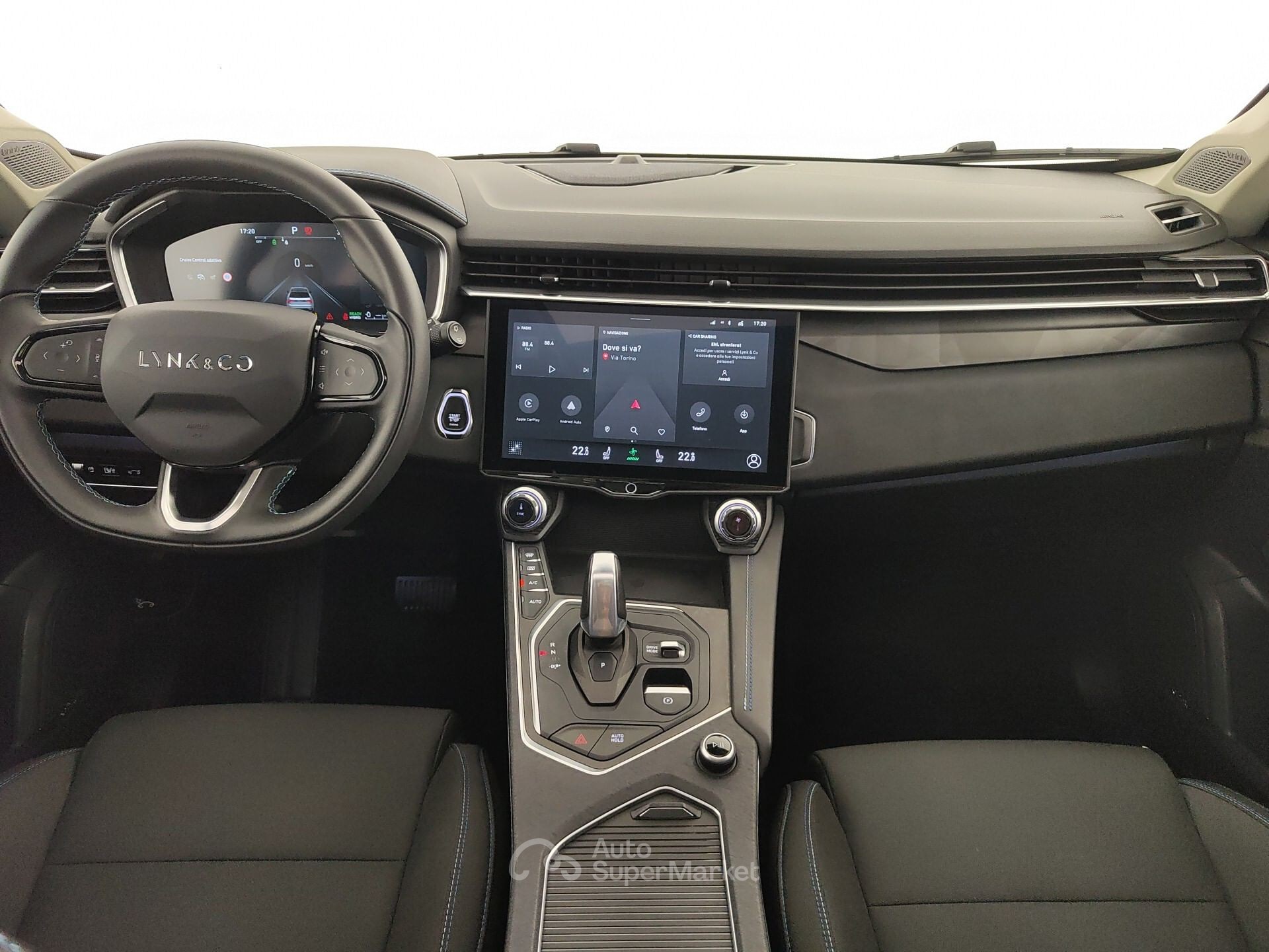 Lynk & Co 01