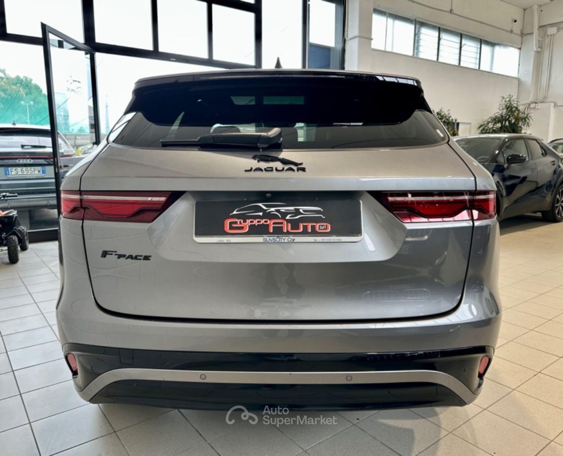 Jaguar F-Pace