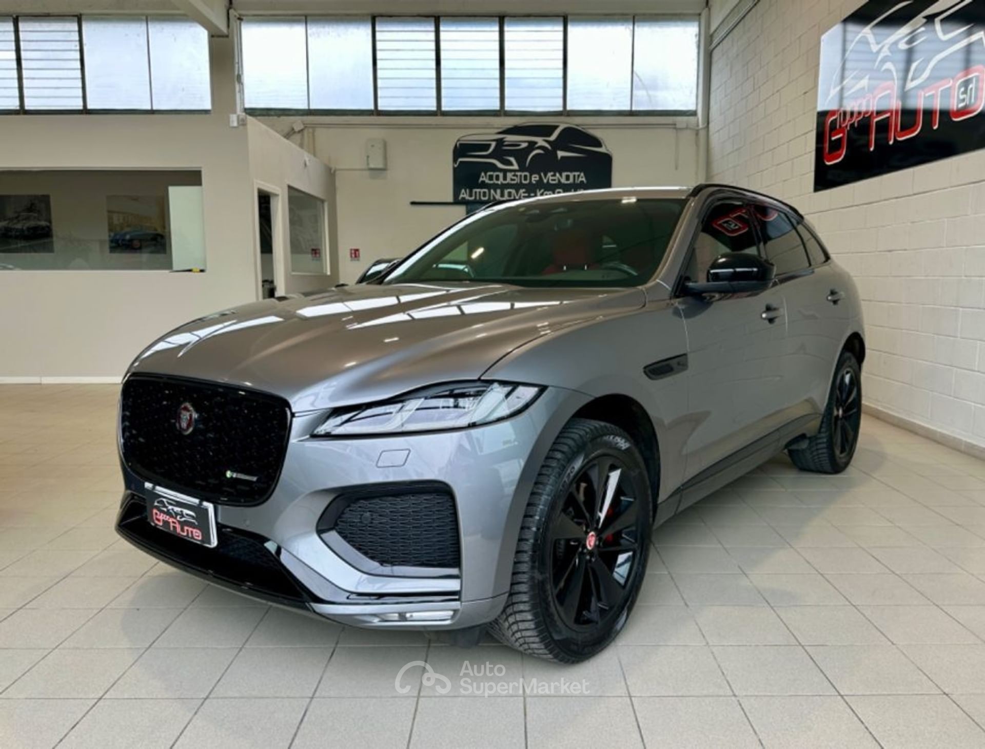 Jaguar F-Pace