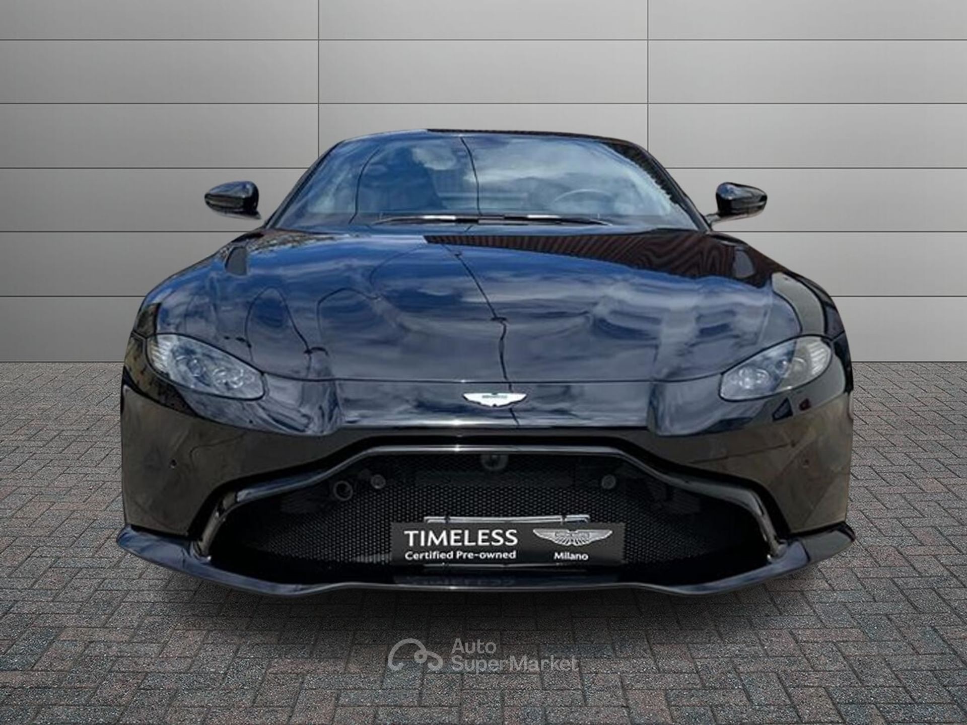 Aston Martin Vantage