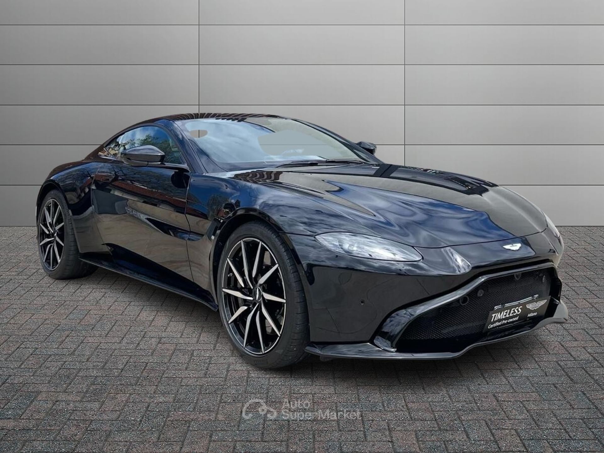 Aston Martin Vantage
