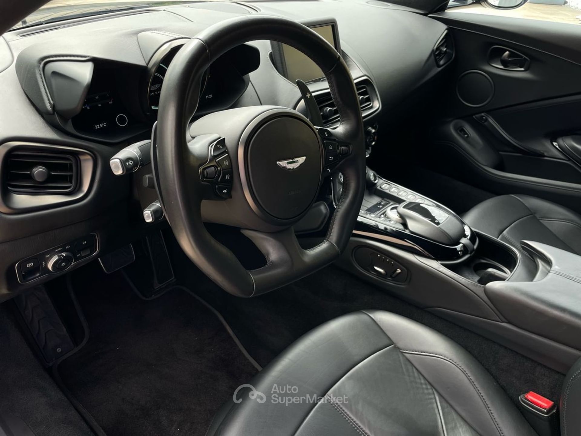 Aston Martin Vantage