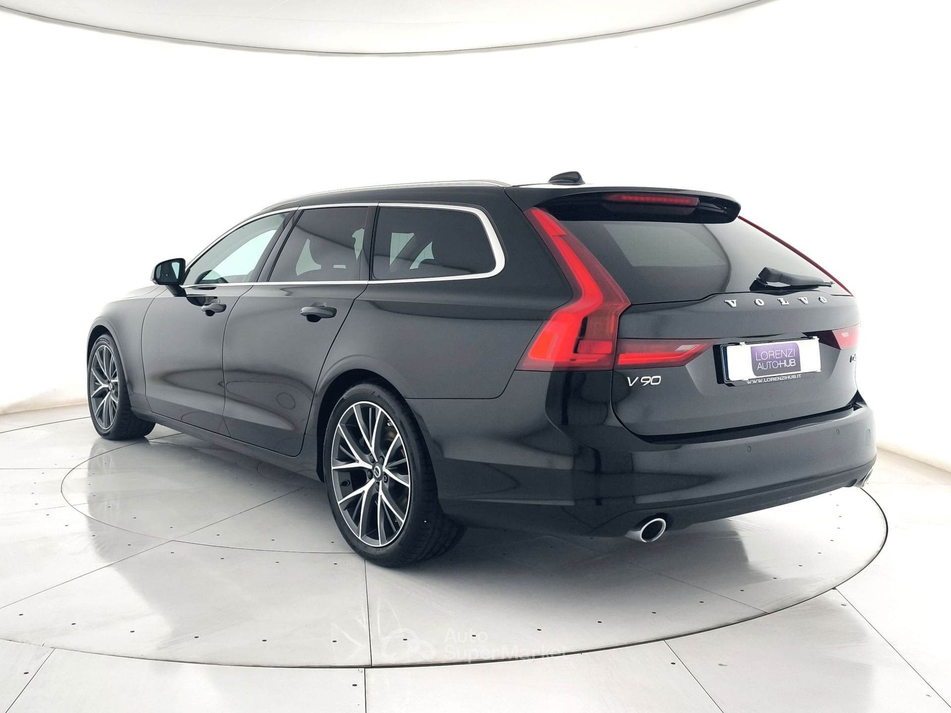 Volvo V90