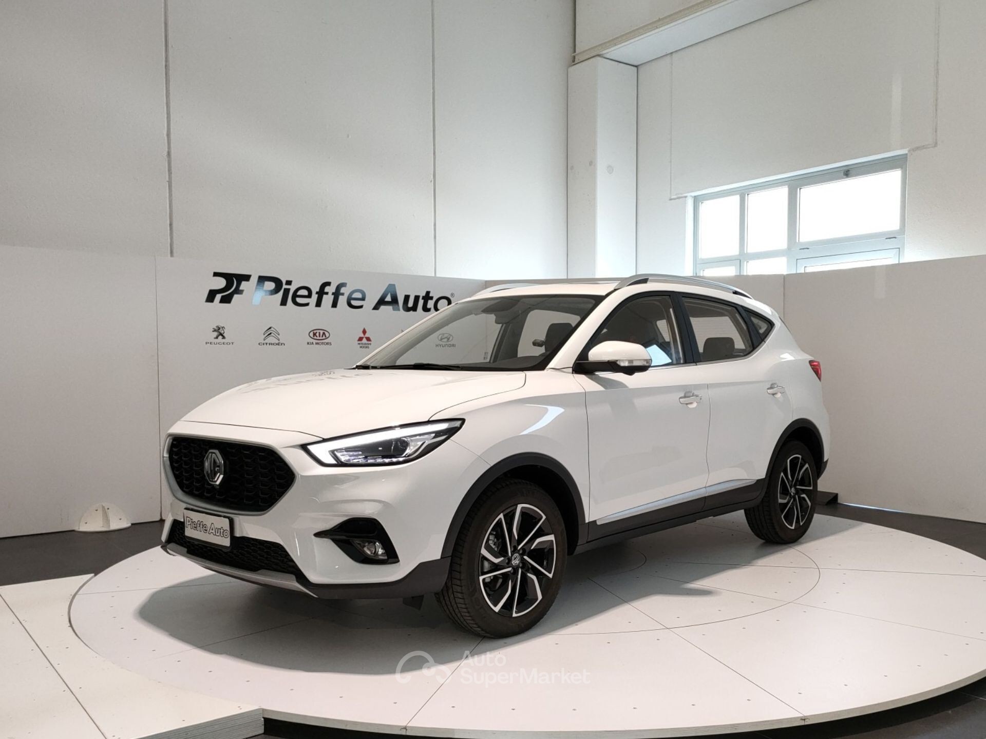 MG ZS