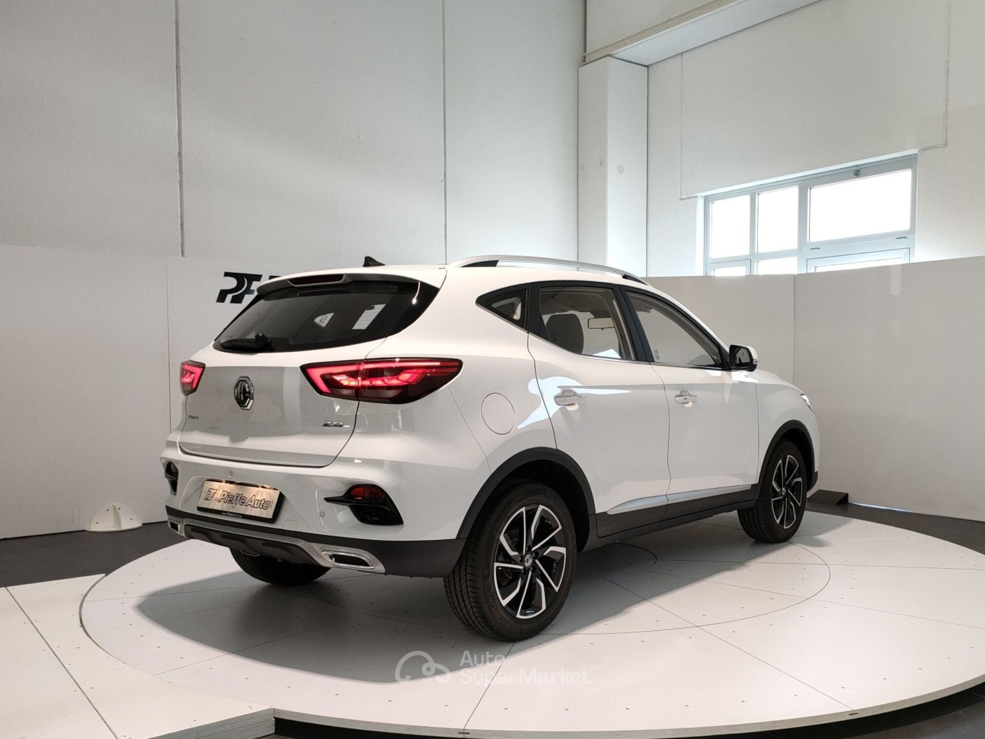 MG ZS