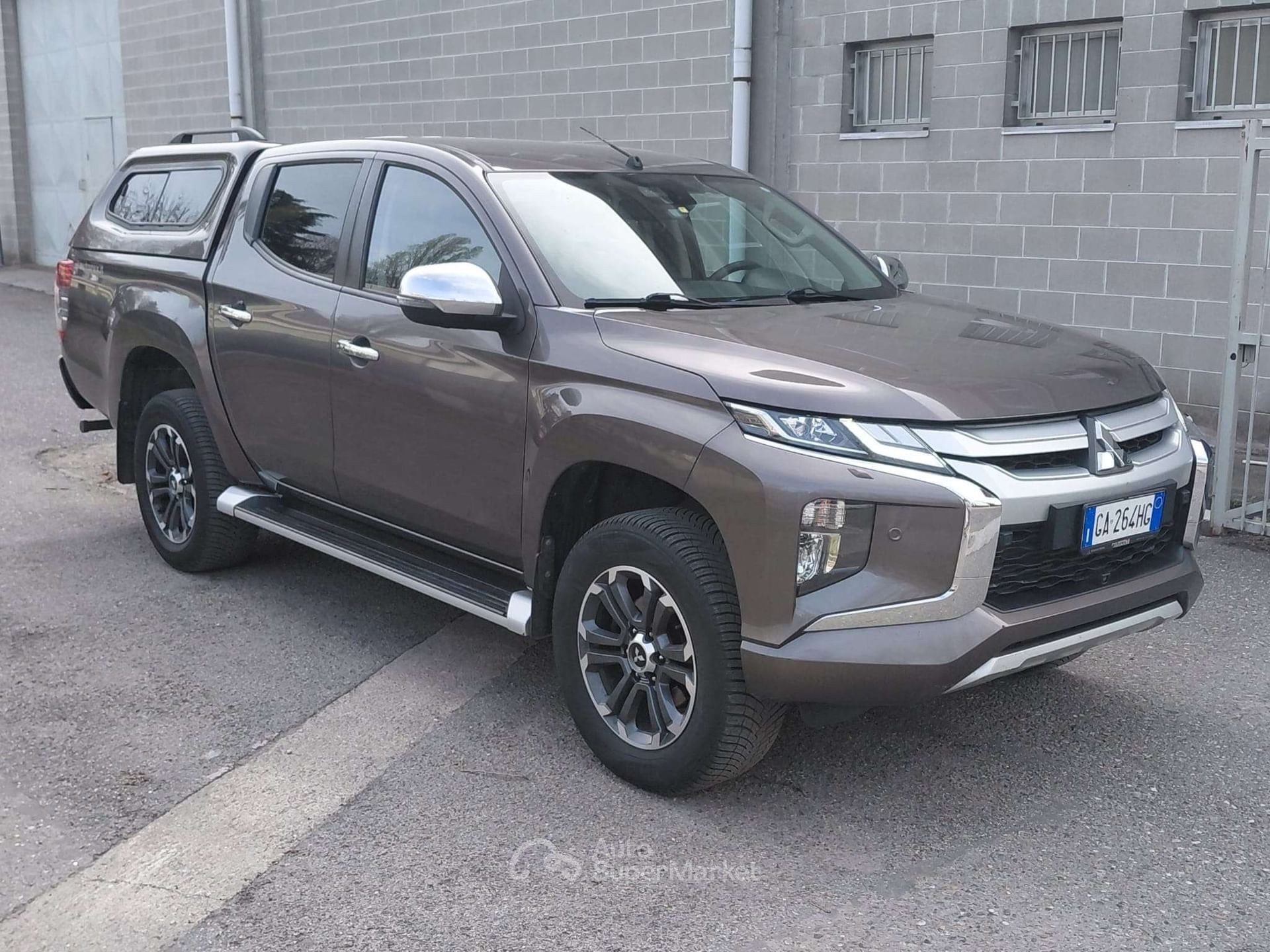 Mitsubishi L200