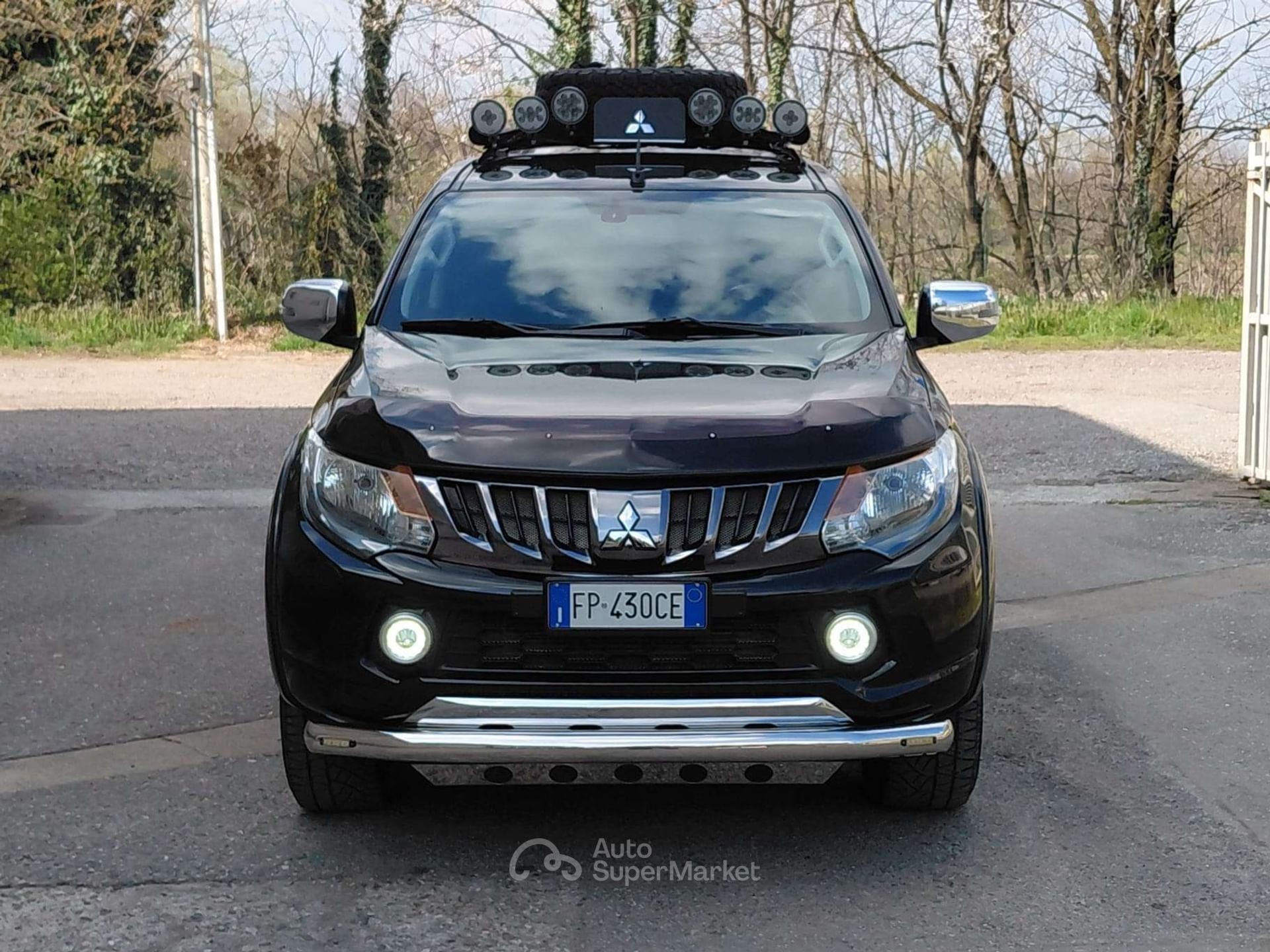 Mitsubishi L200