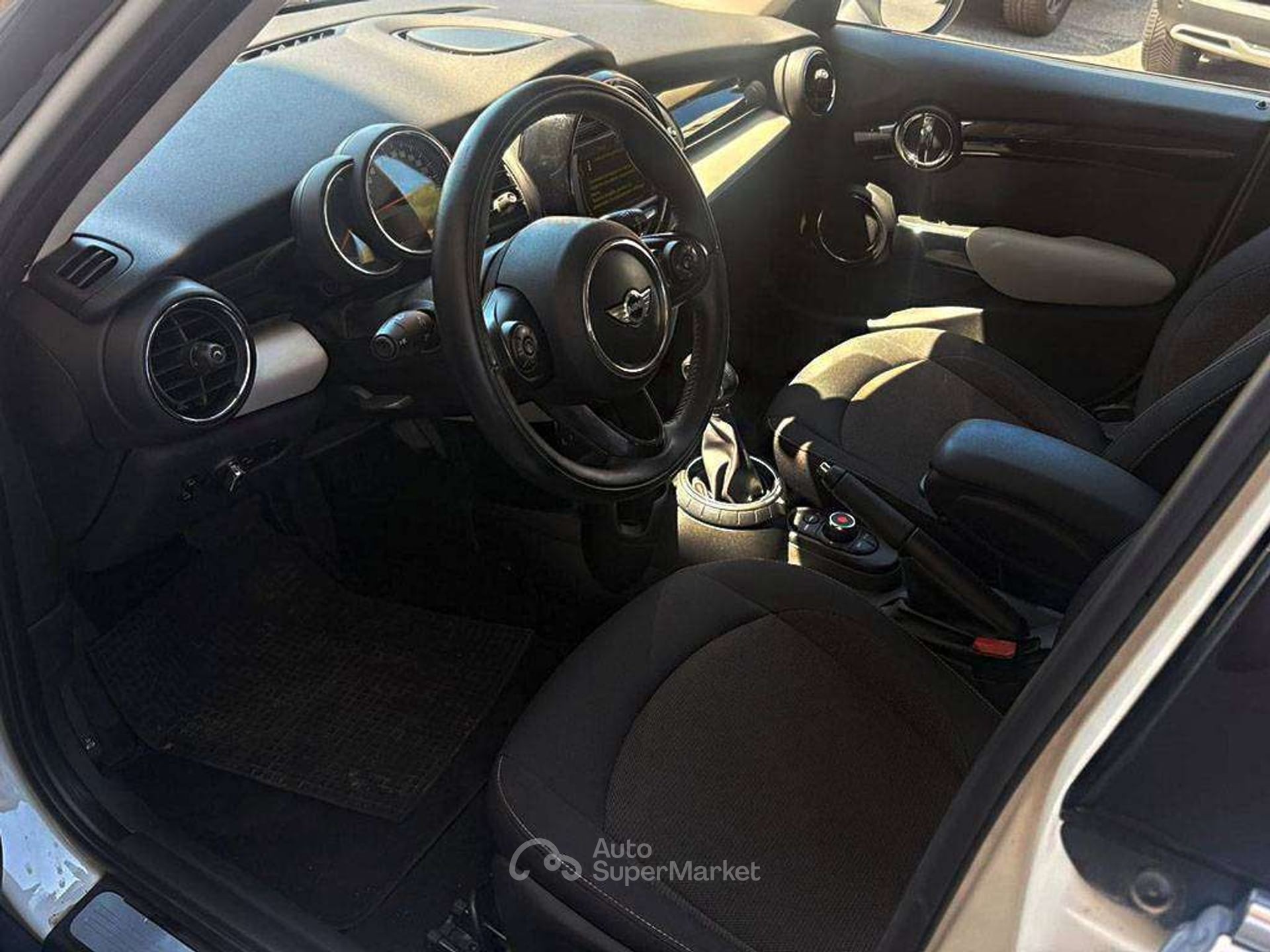 MINI 1.5 Cooper D Hype 5