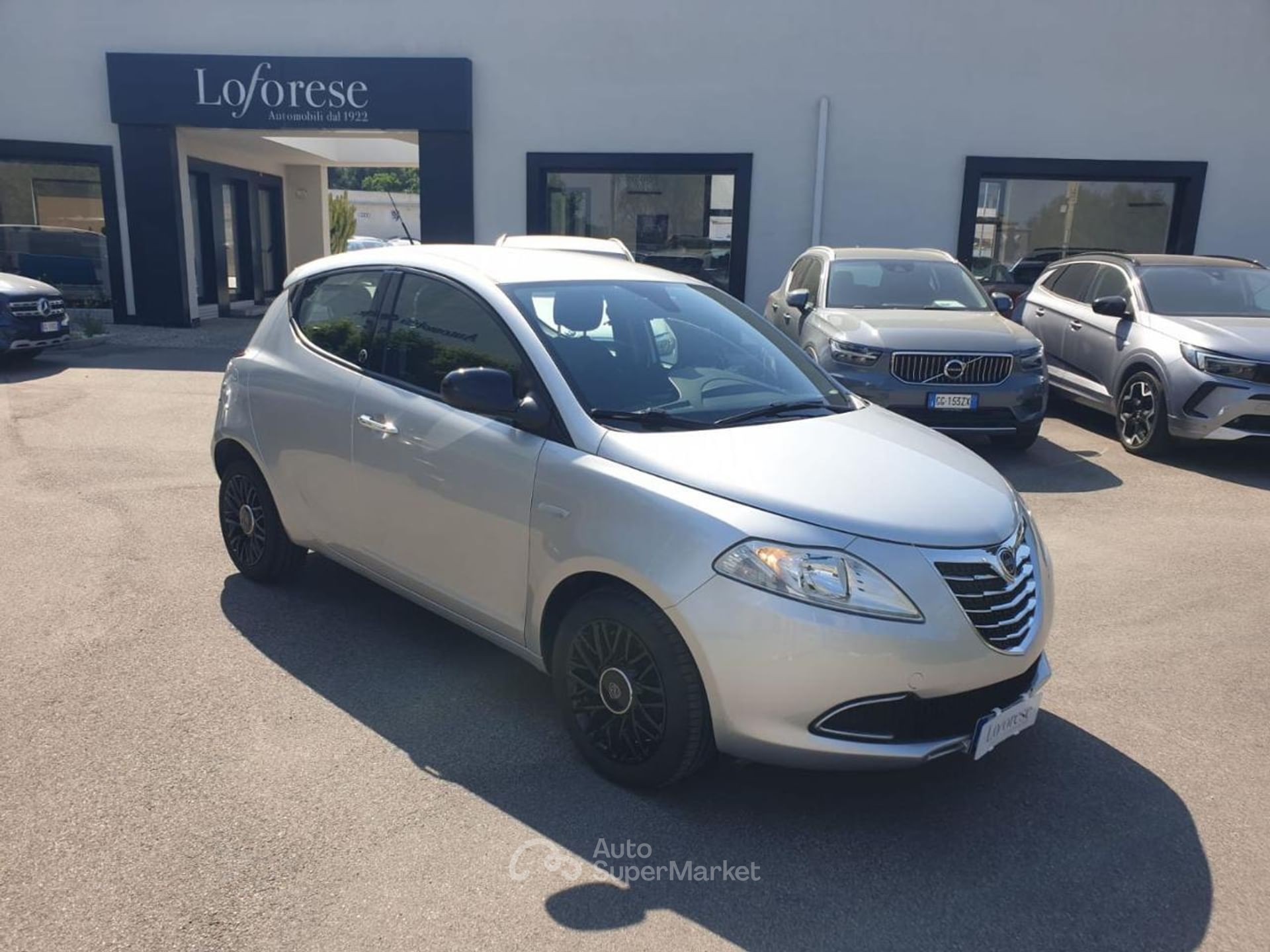 Lancia Ypsilon