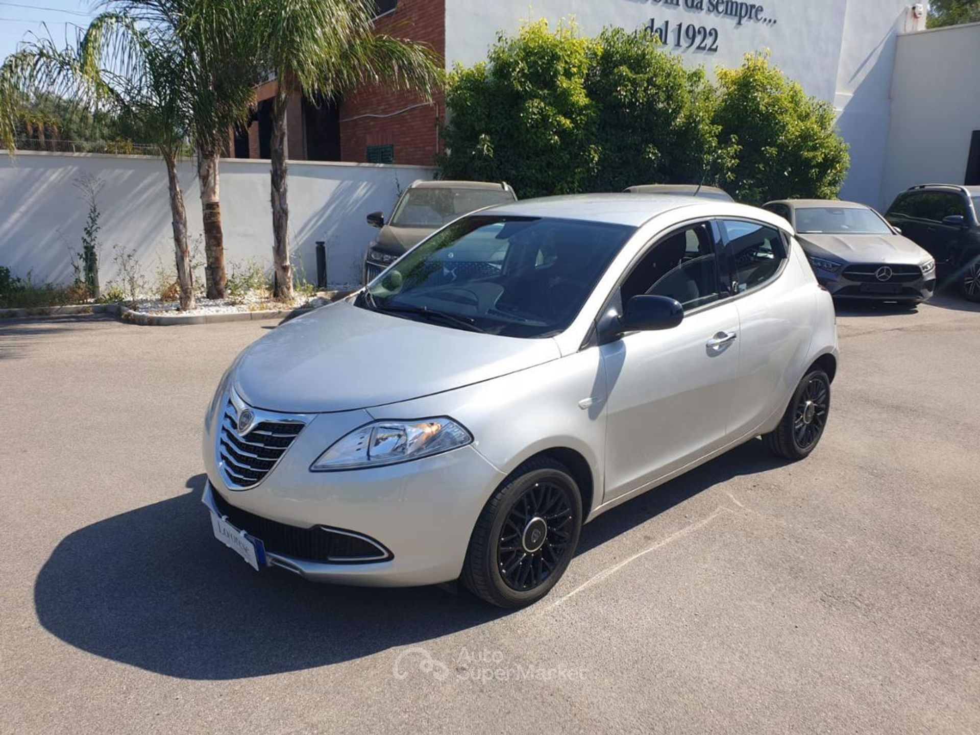 Lancia Ypsilon