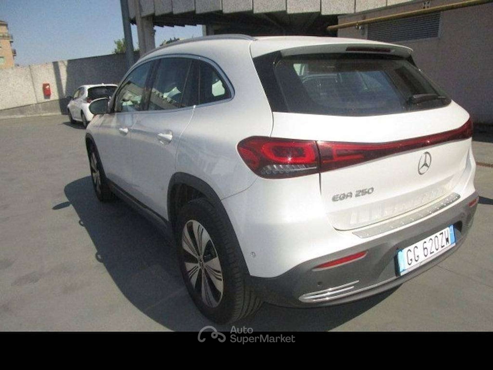Mercedes-Benz EQA