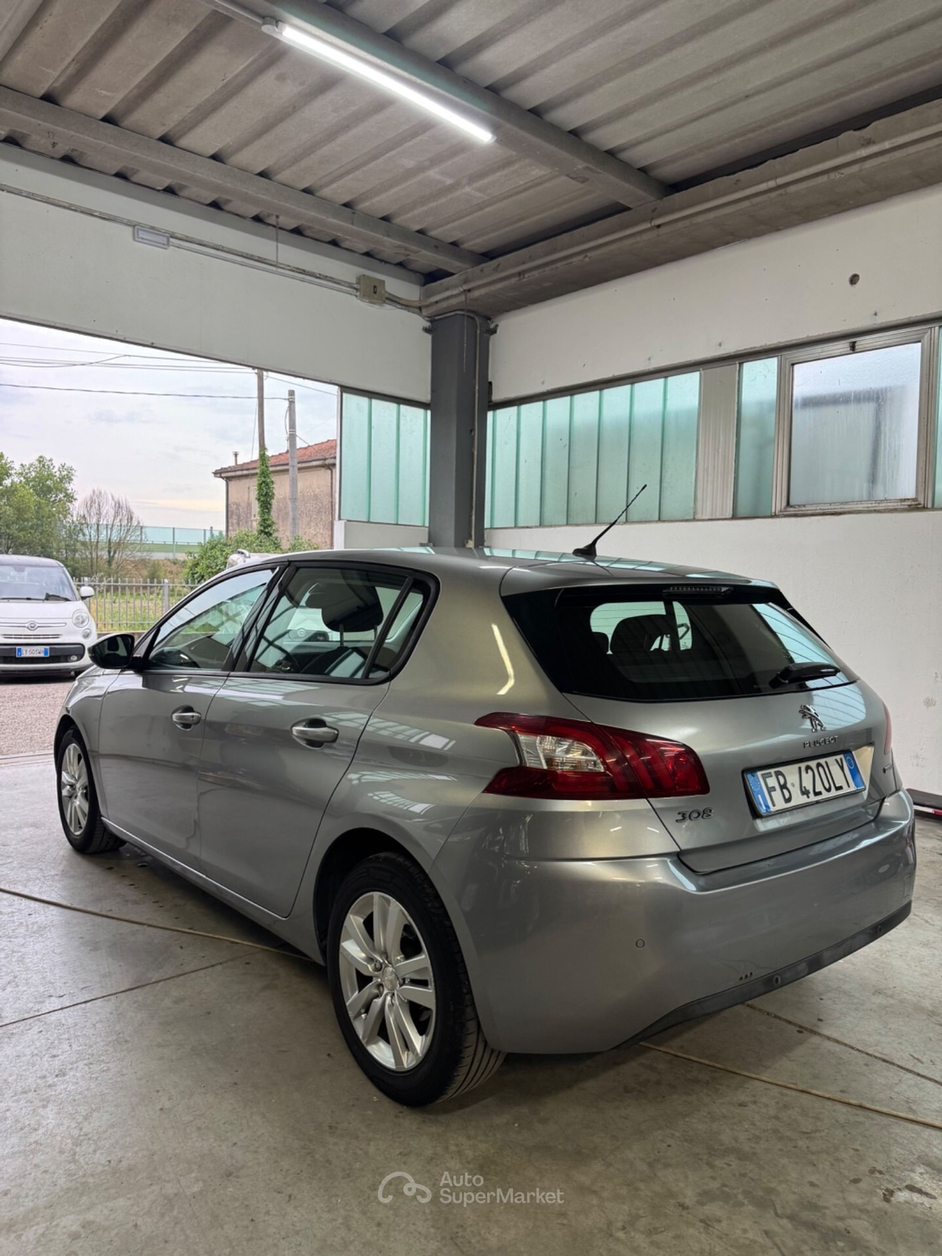 Peugeot 308