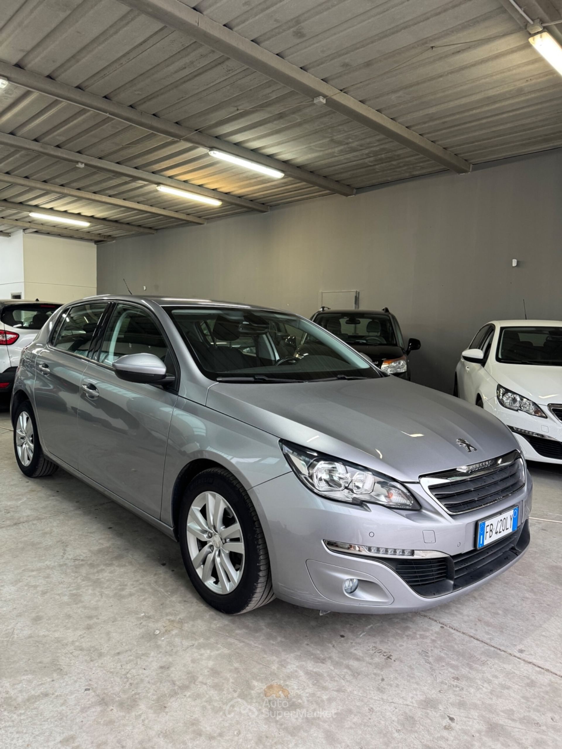Peugeot 308