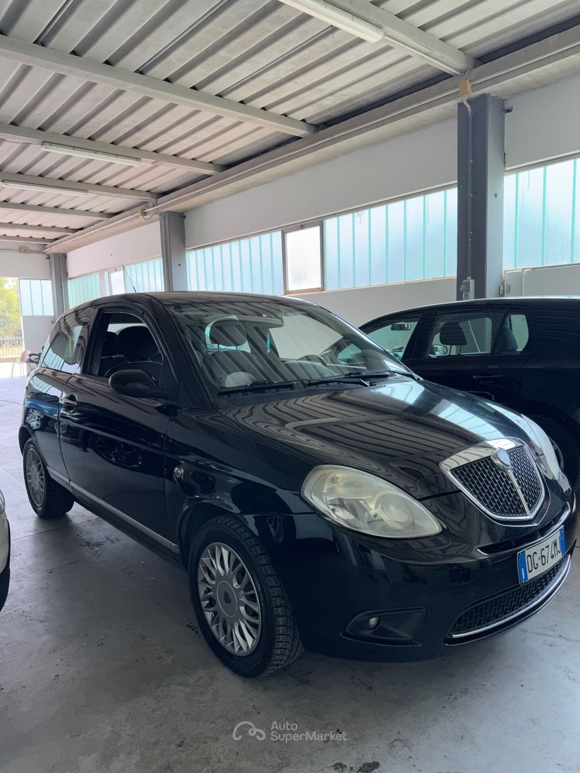 Lancia Ypsilon