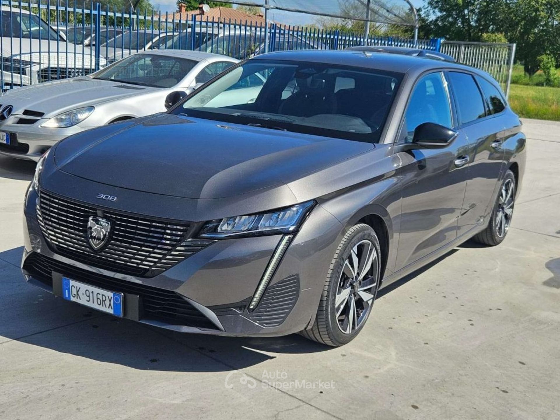 Peugeot 308