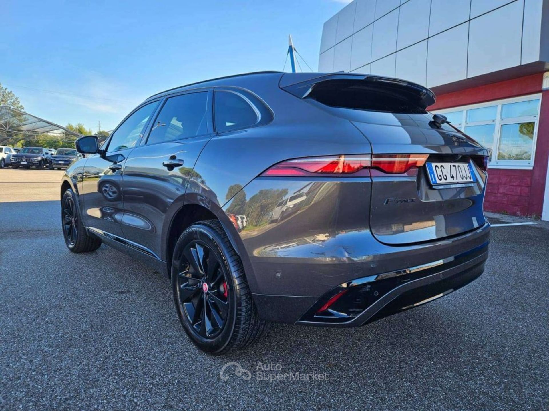 Jaguar F-Pace
