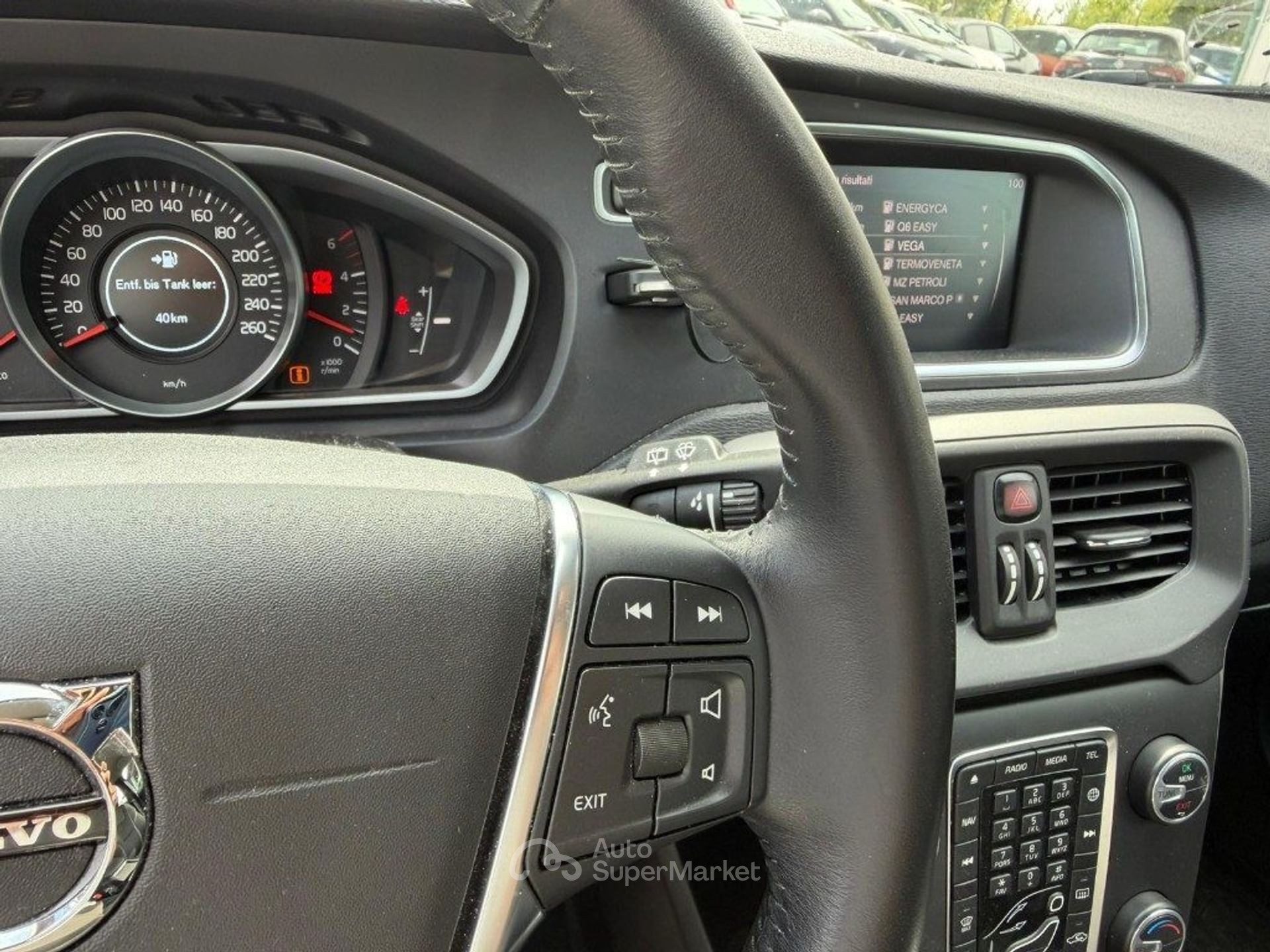 Volvo V40