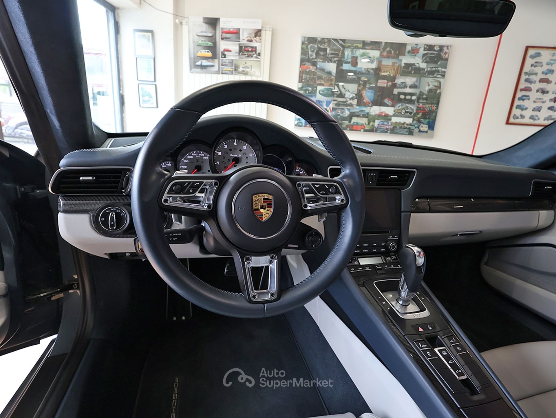 Porsche 911