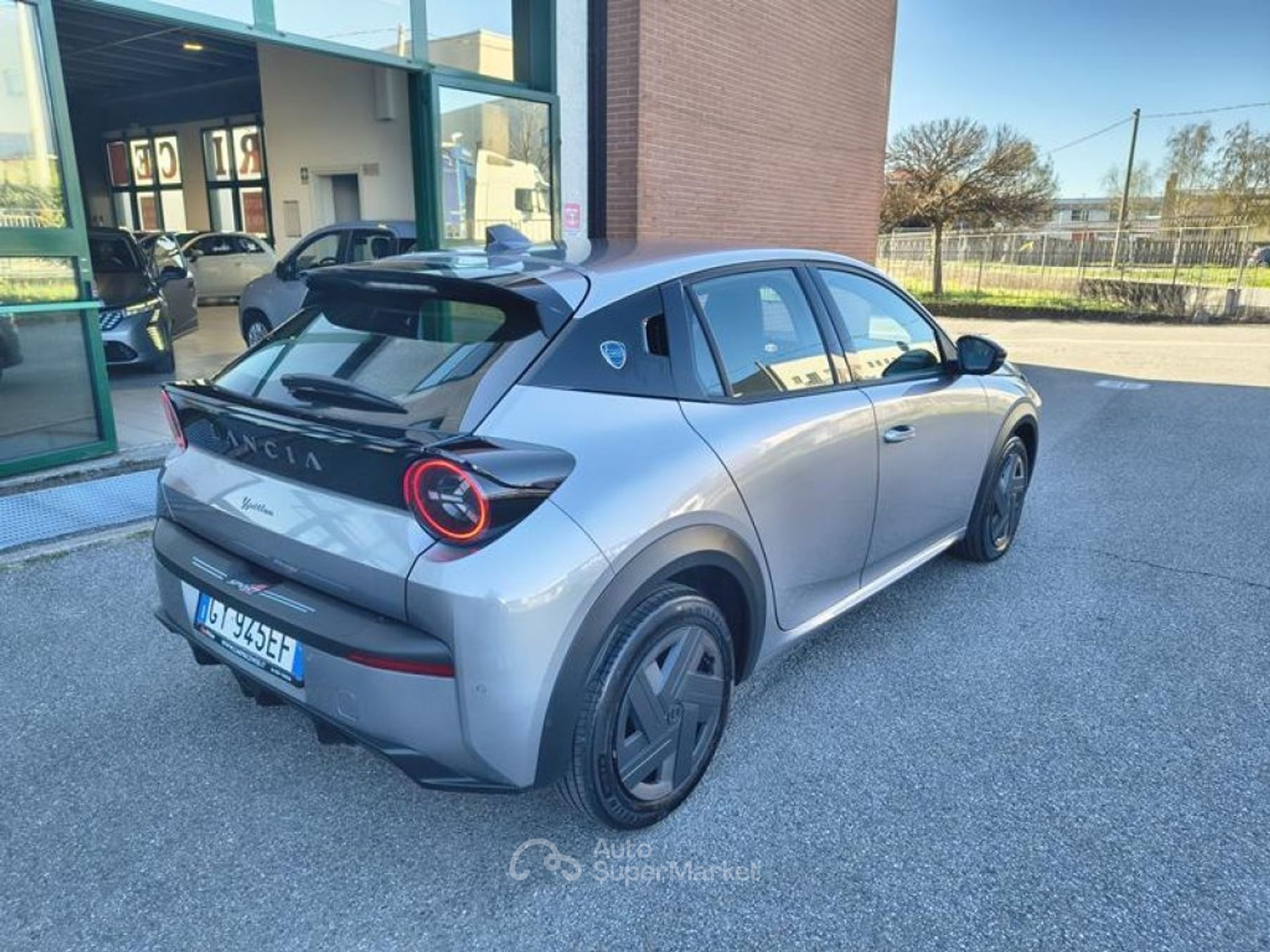 Lancia Ypsilon