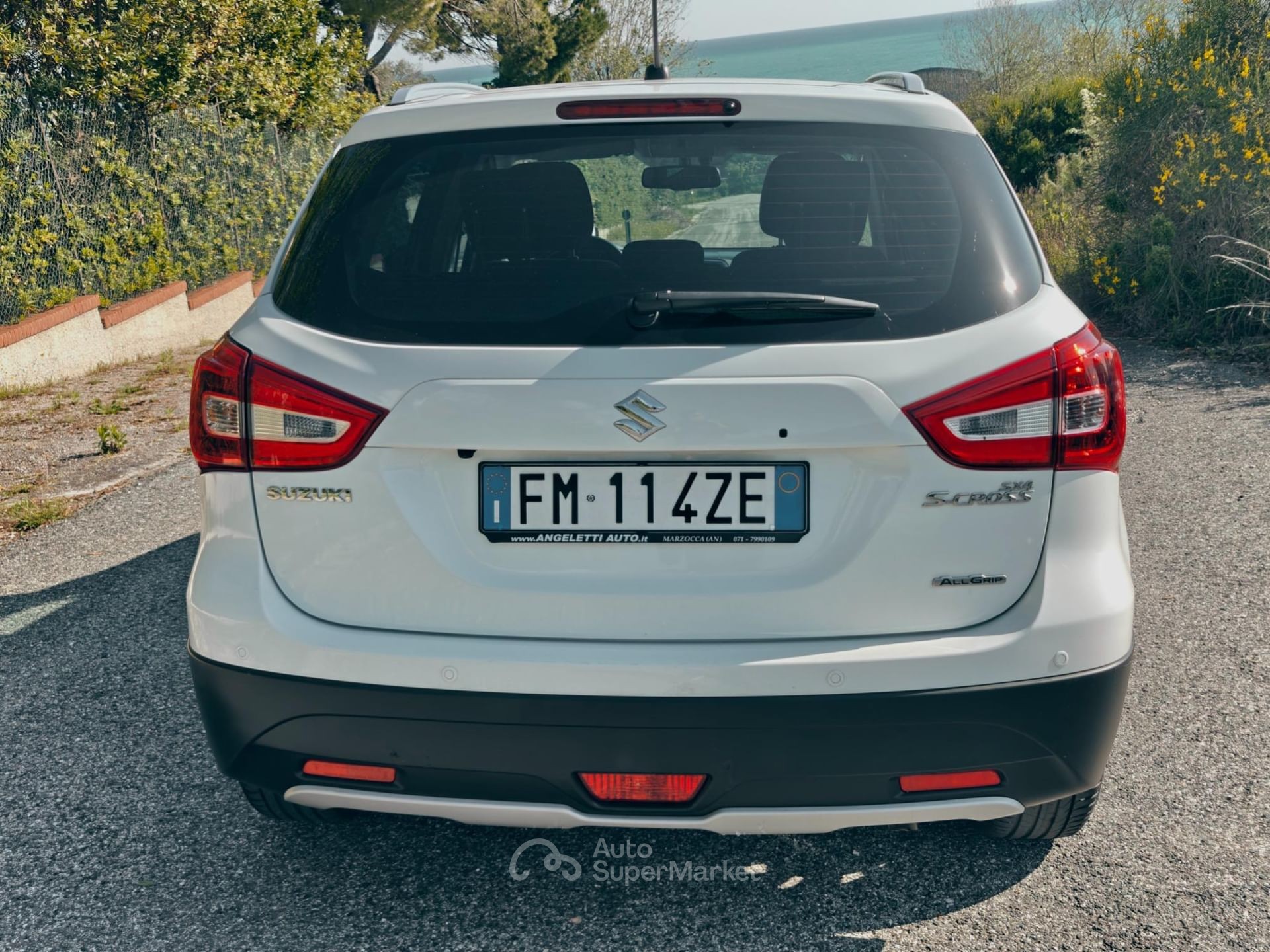 Suzuki S-Cross