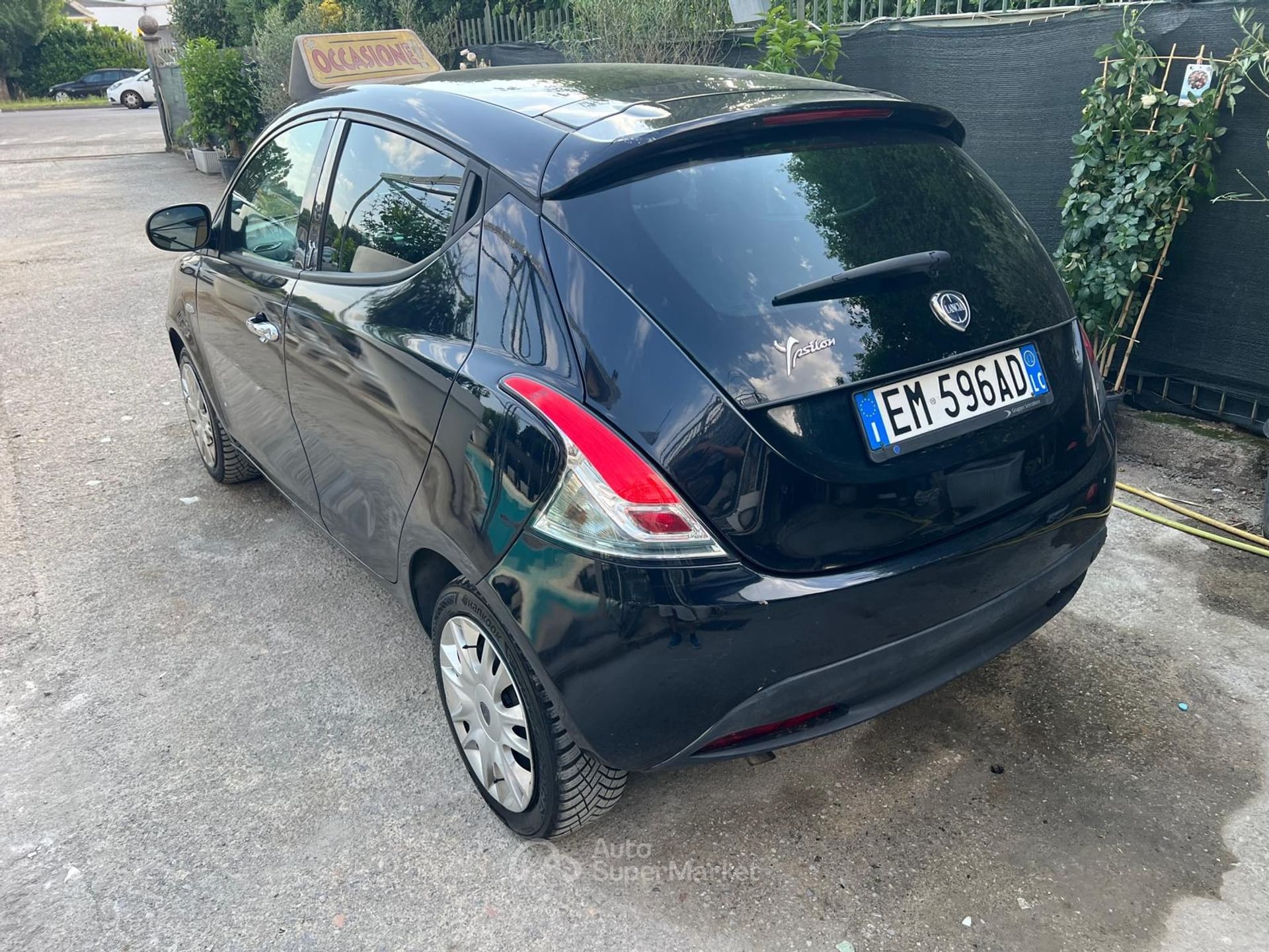 Lancia Ypsilon