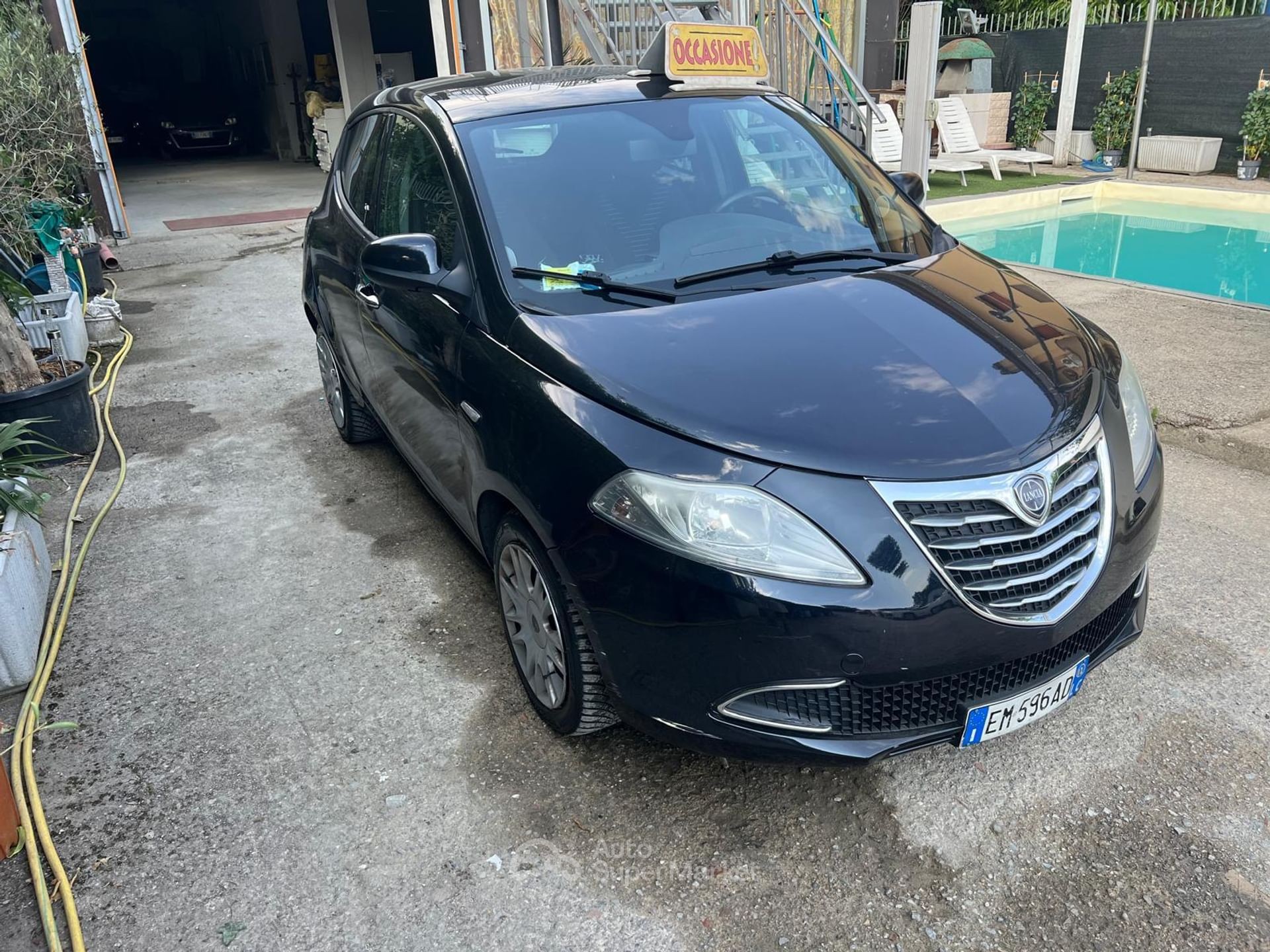 Lancia Ypsilon