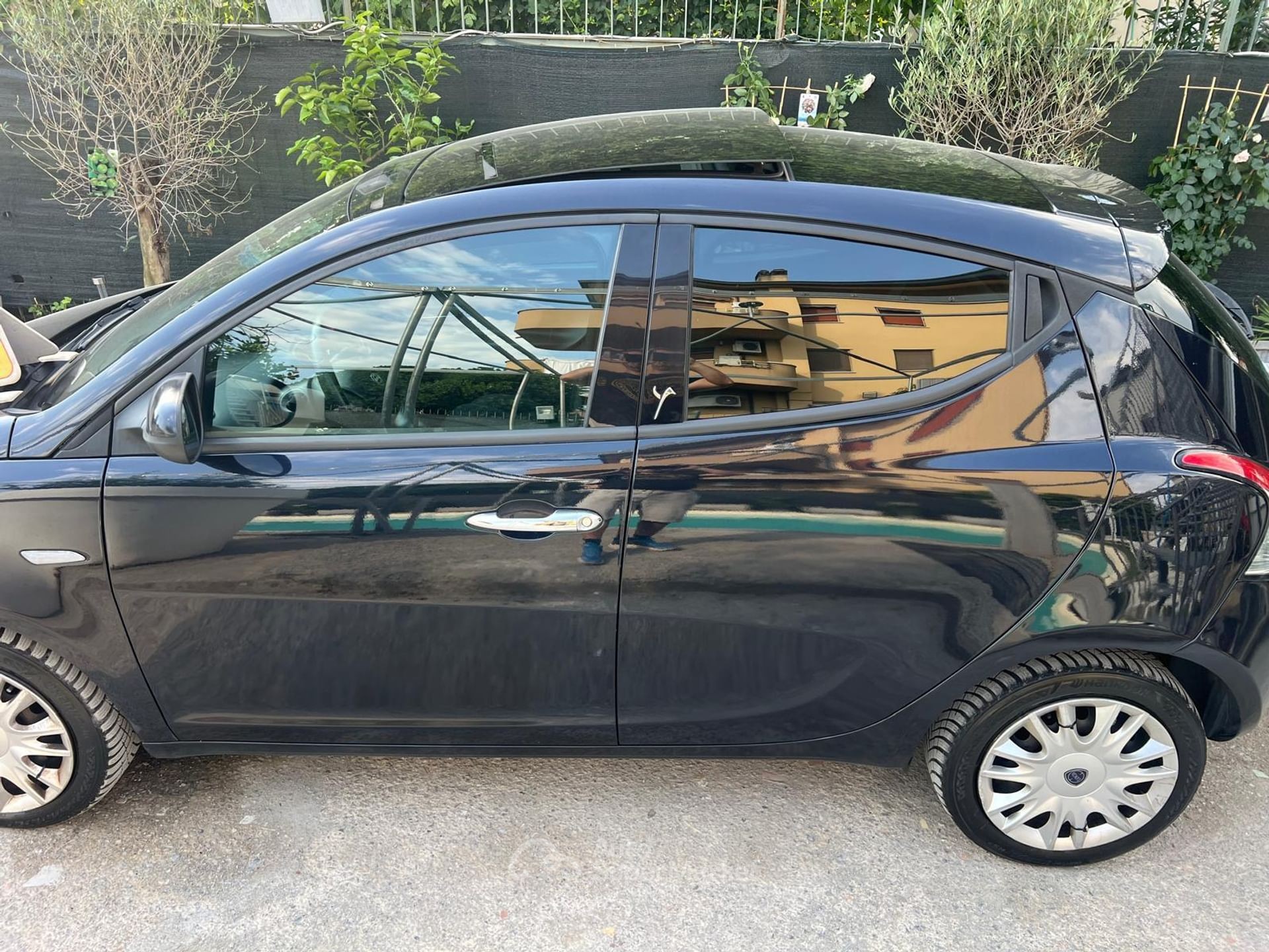 Lancia Ypsilon