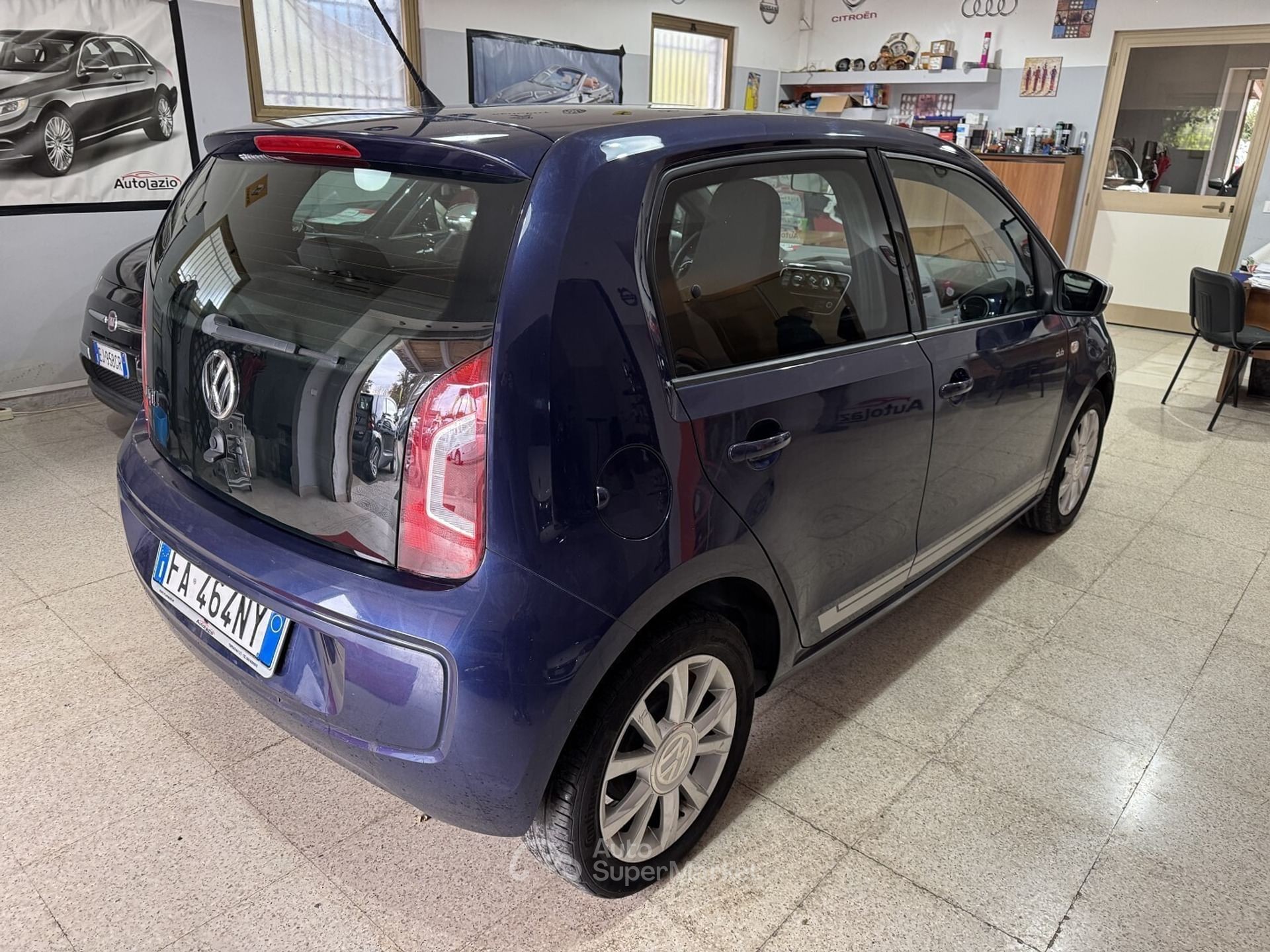 Volkswagen up!
